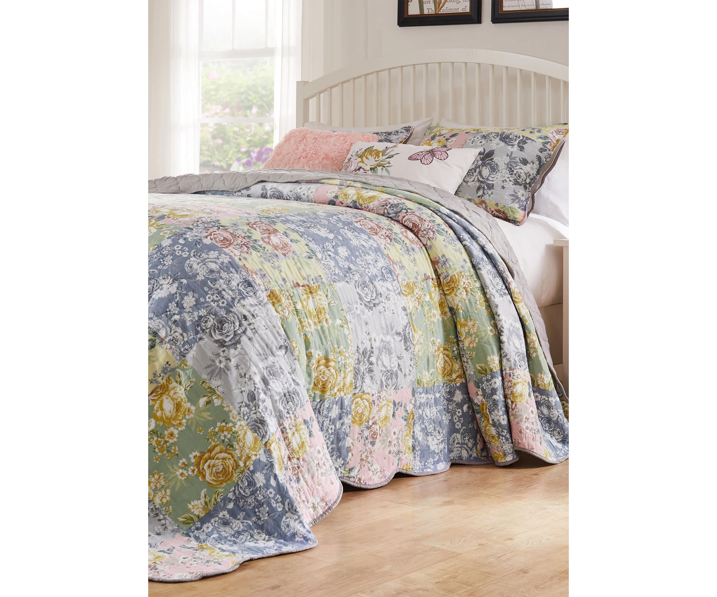 Emma Bedspread Set