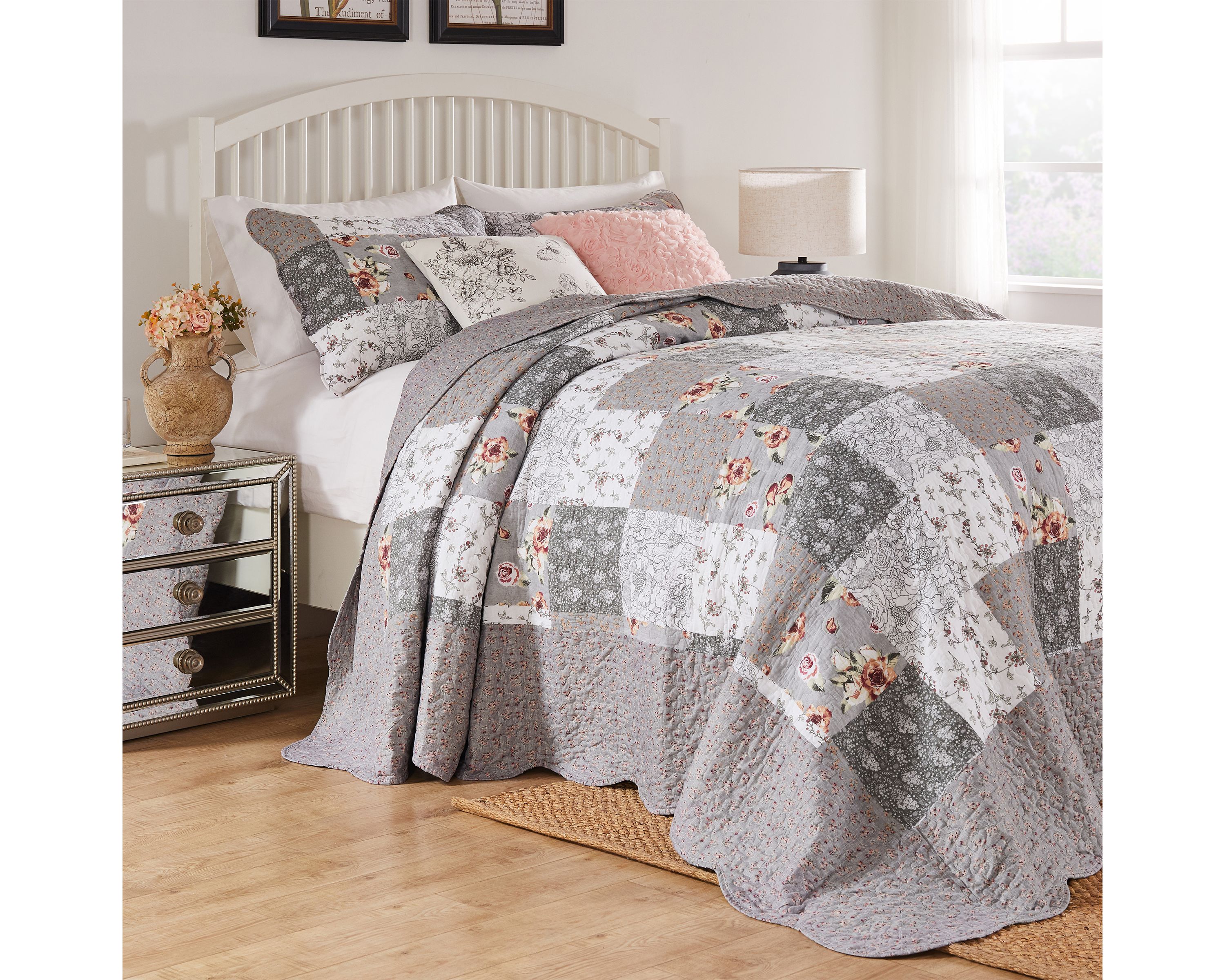 Giulia Bedspread Set