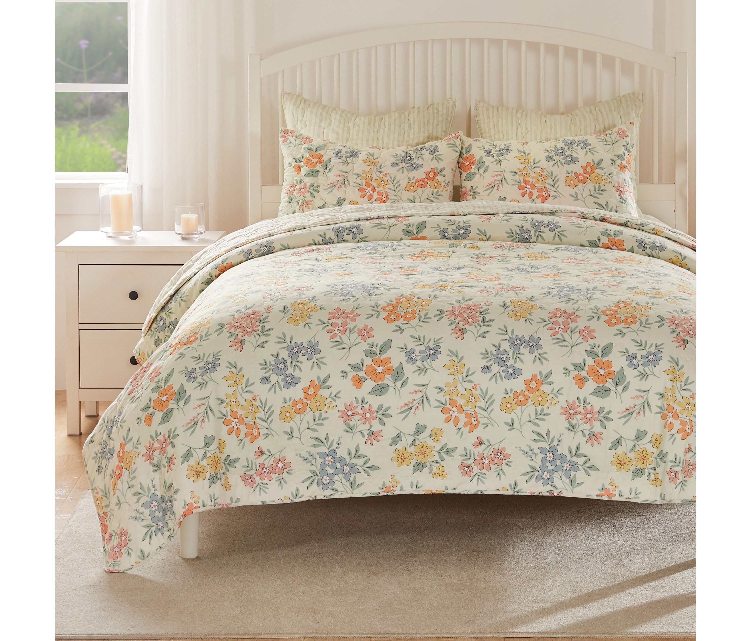 Chloe Quilt Set