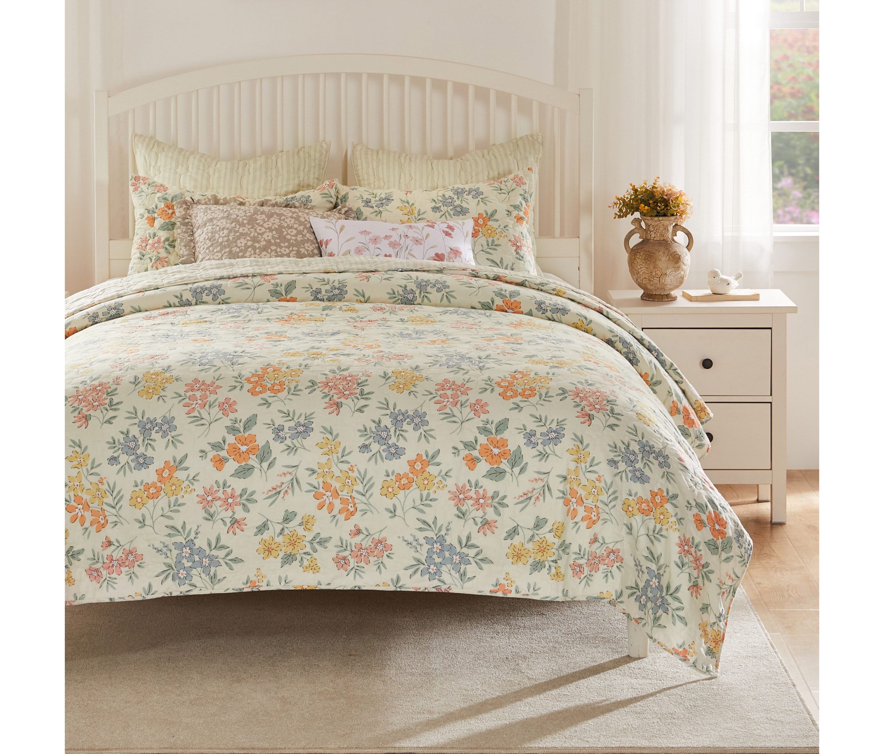 Chloe Quilt Set