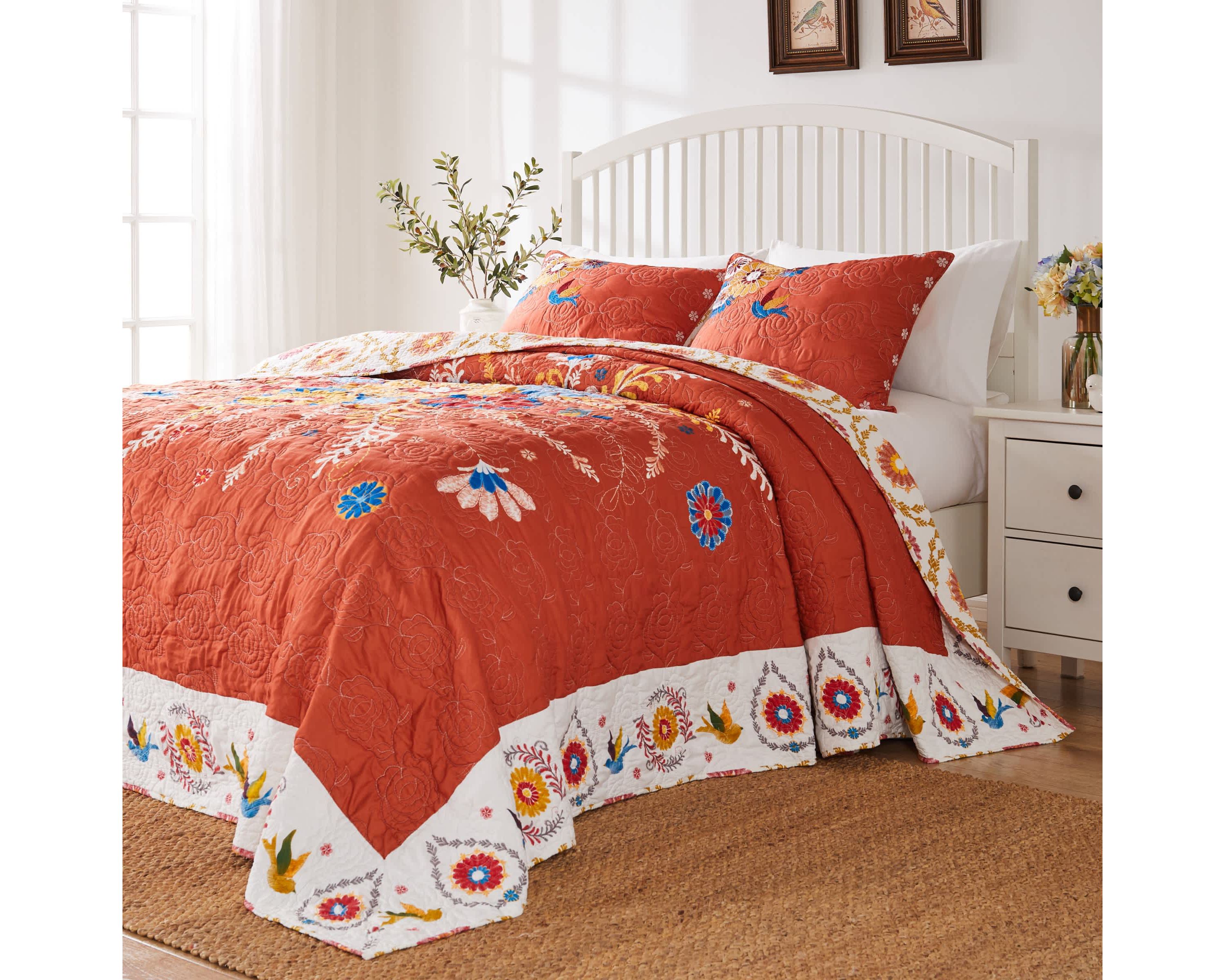 Topanga Bedspread Set