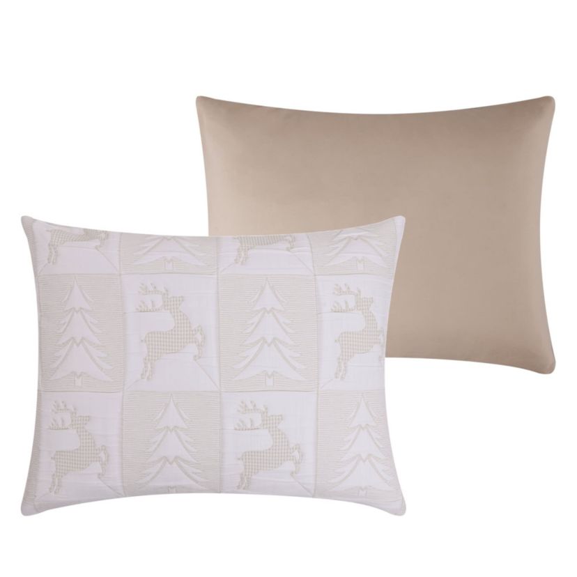 Reindeer Games Coverlet Set