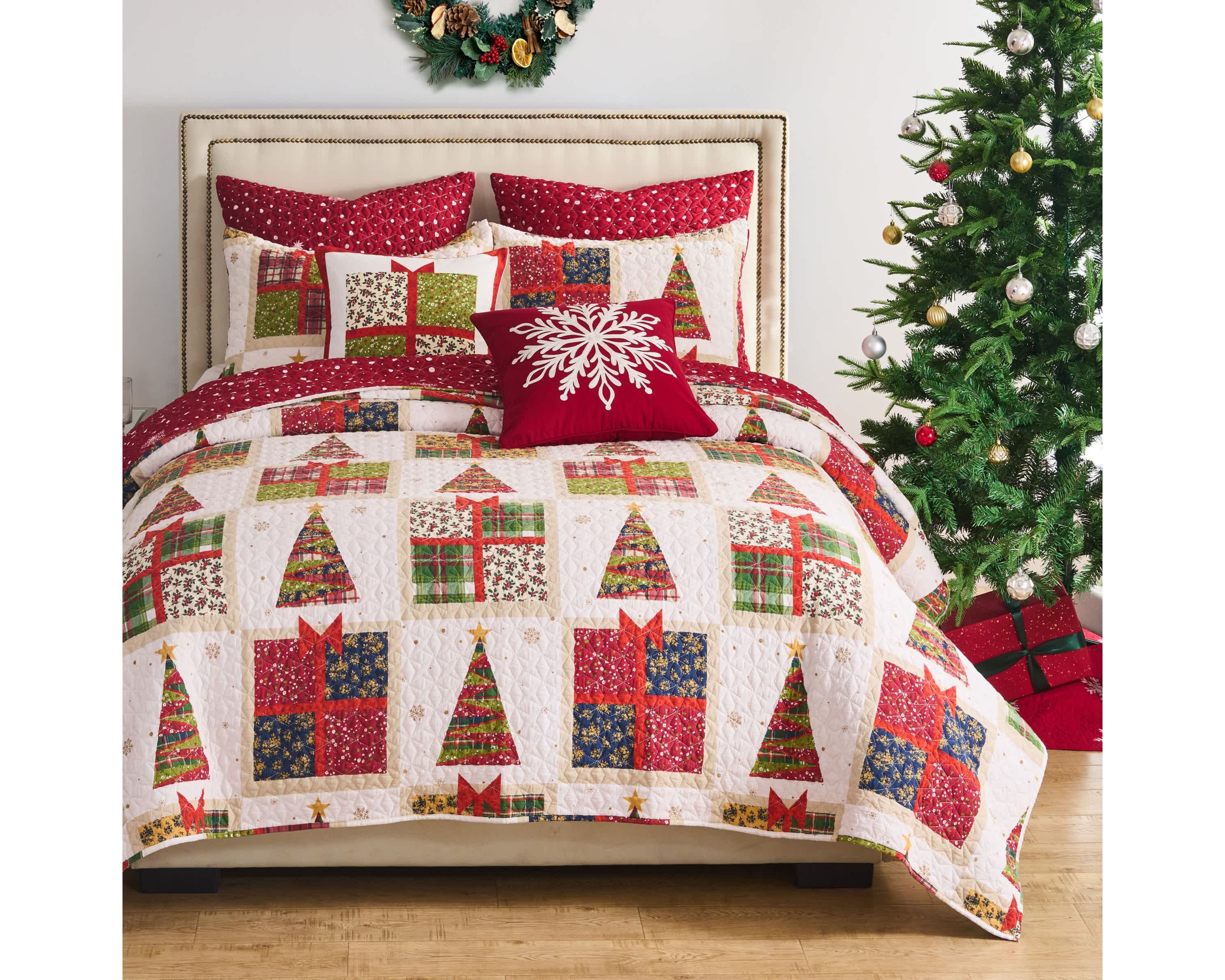 Deck the Halls Quilt Set