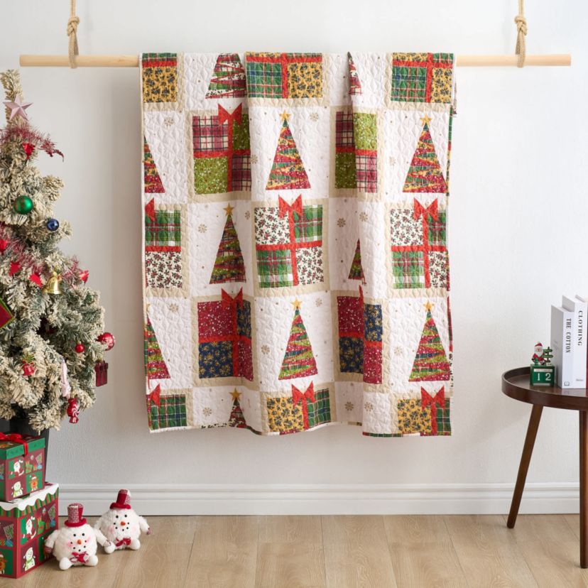 Deck the Halls Throw