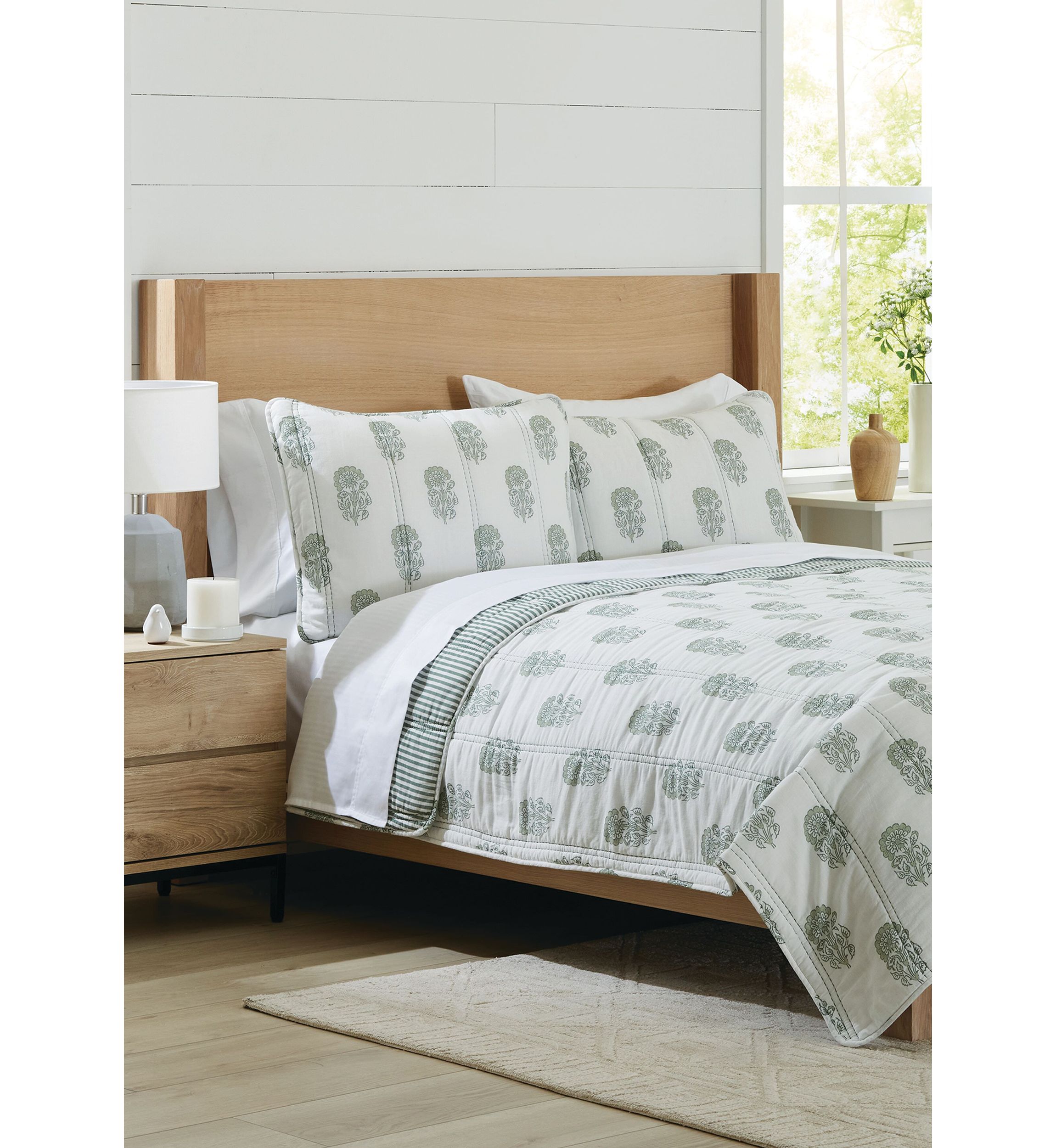 Sage Floral Quilt Set