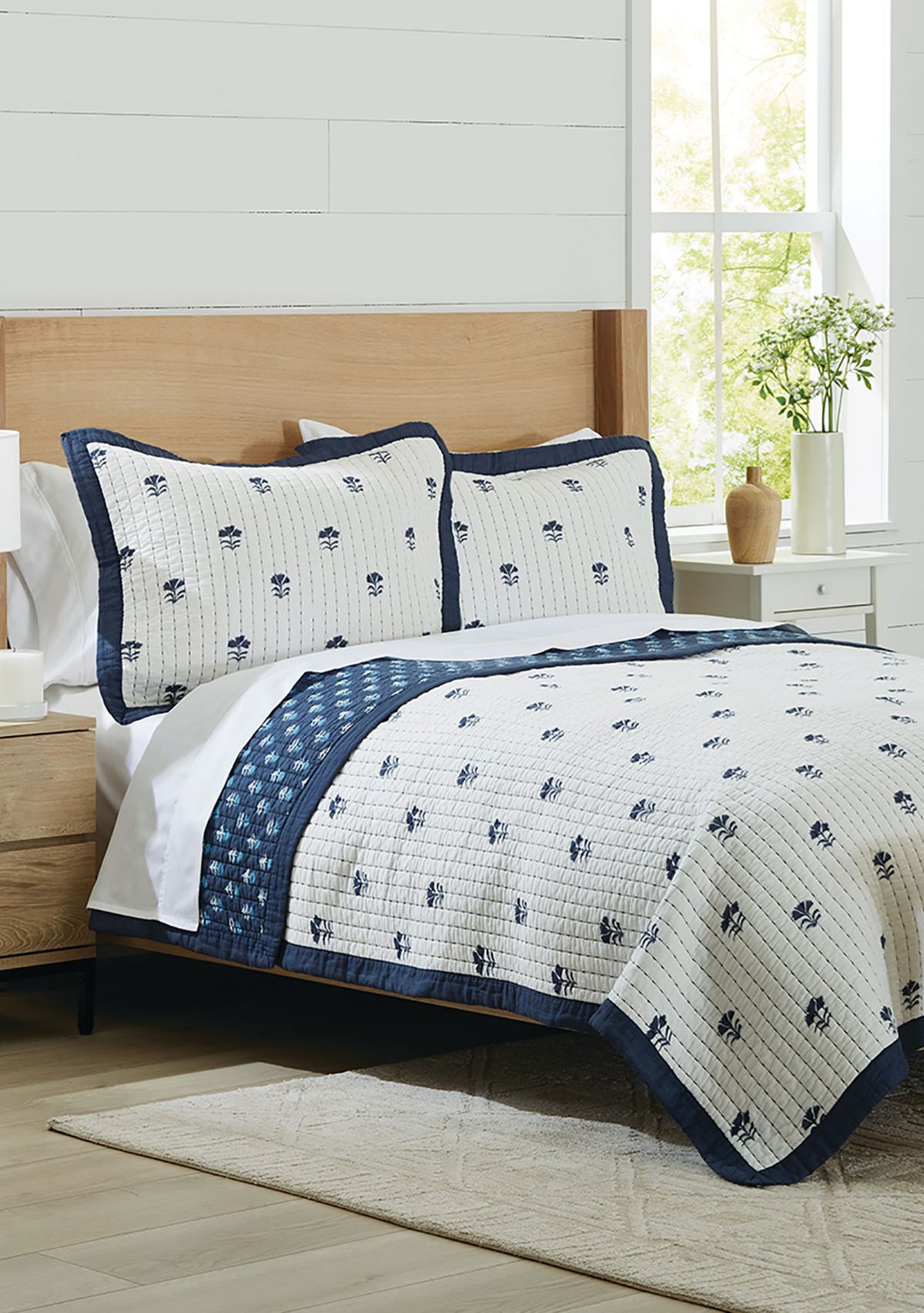 Block Floral 3-Piece Quilt Set