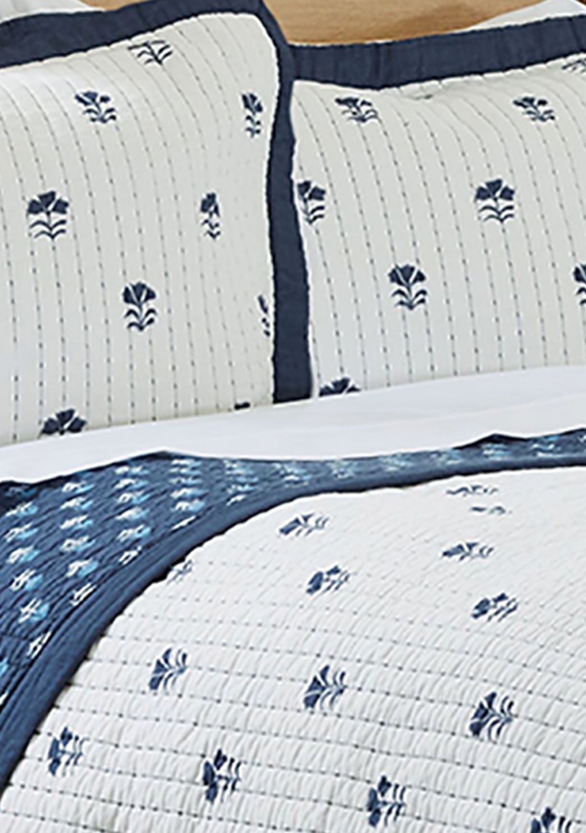 Block Floral 3-Piece Quilt Set