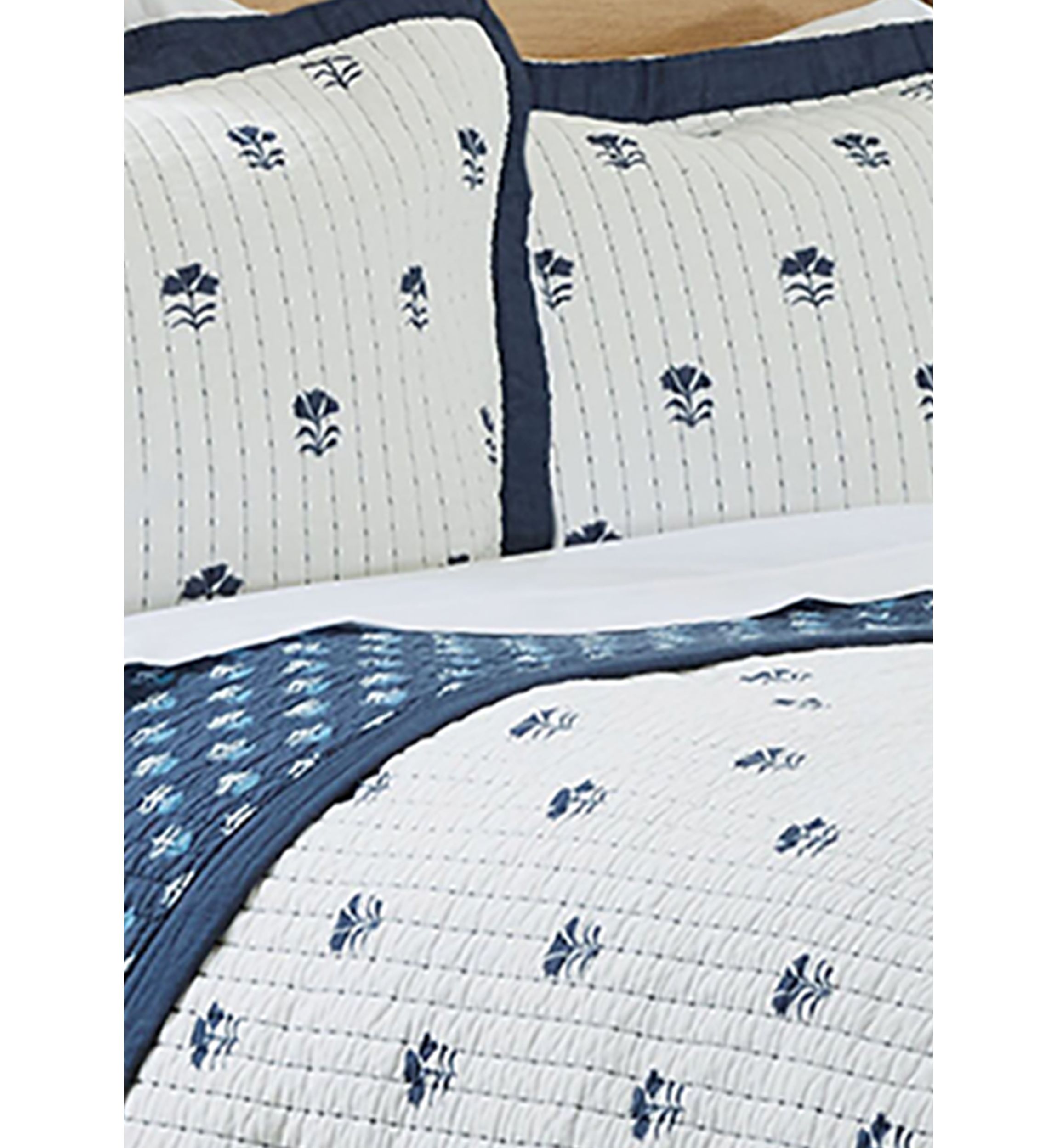 Block Floral 3-Piece Quilt Set