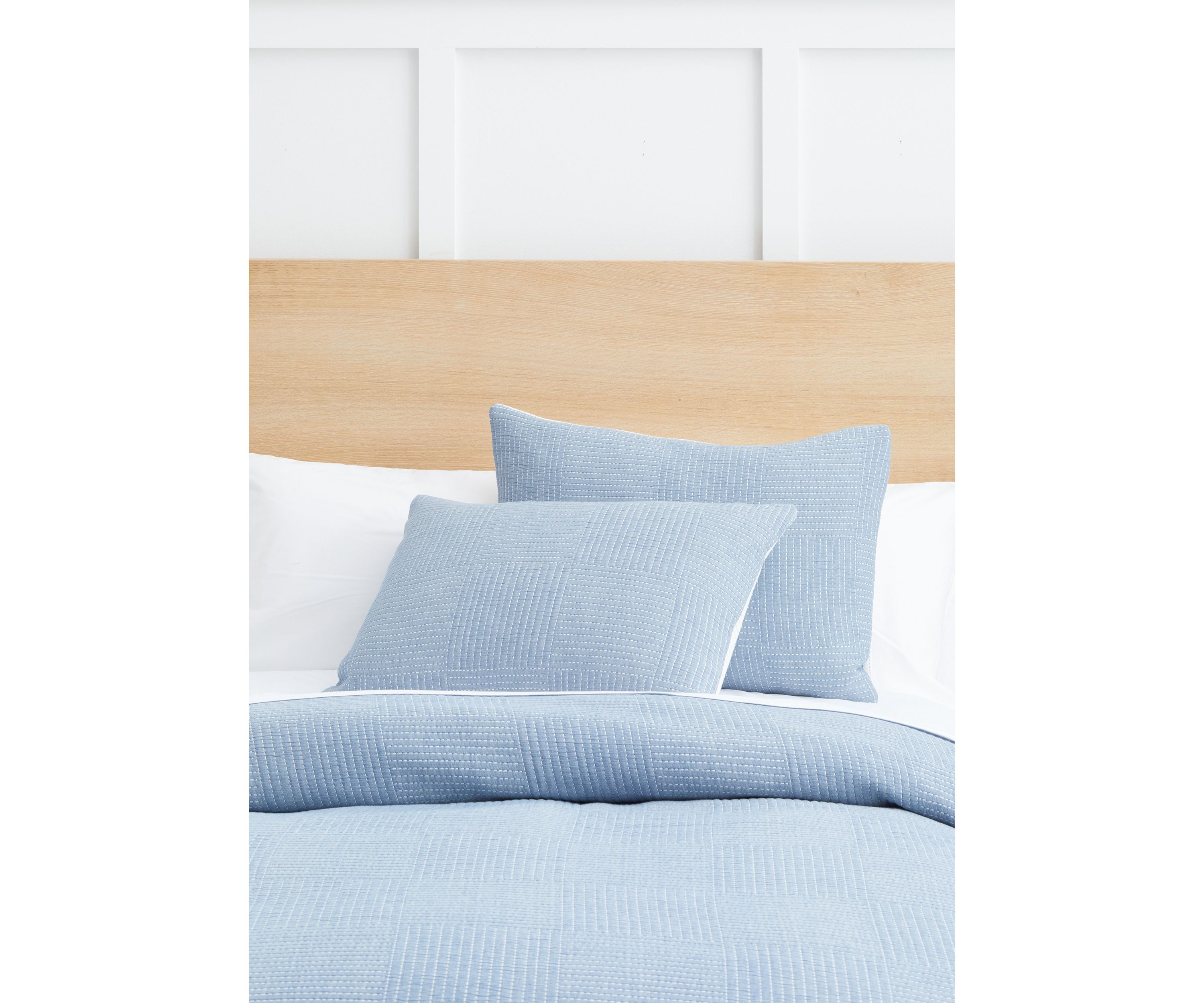 Checkerboard Stitch Quilt Set