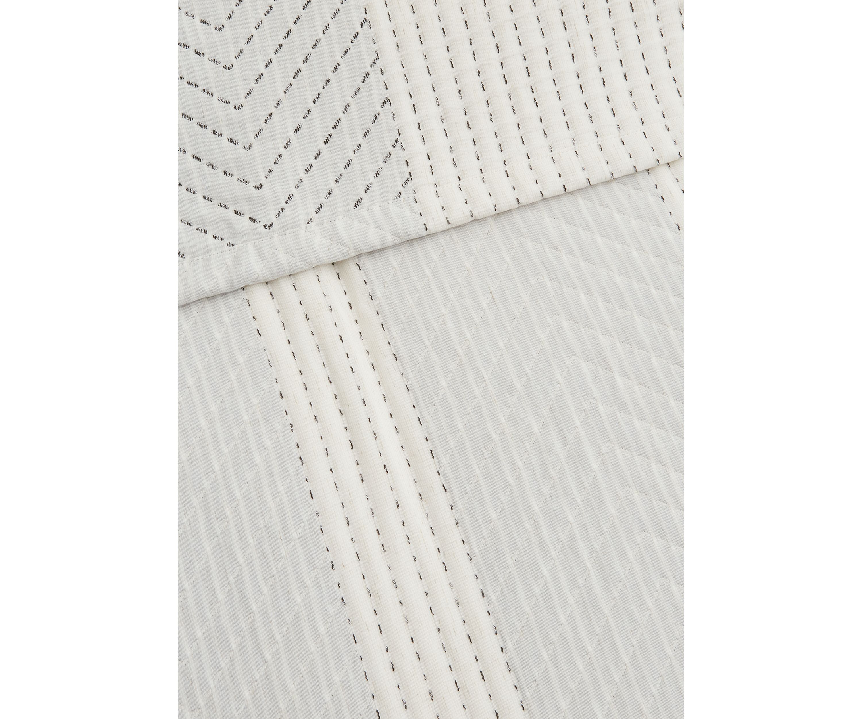 Mix Media White Quilt Set