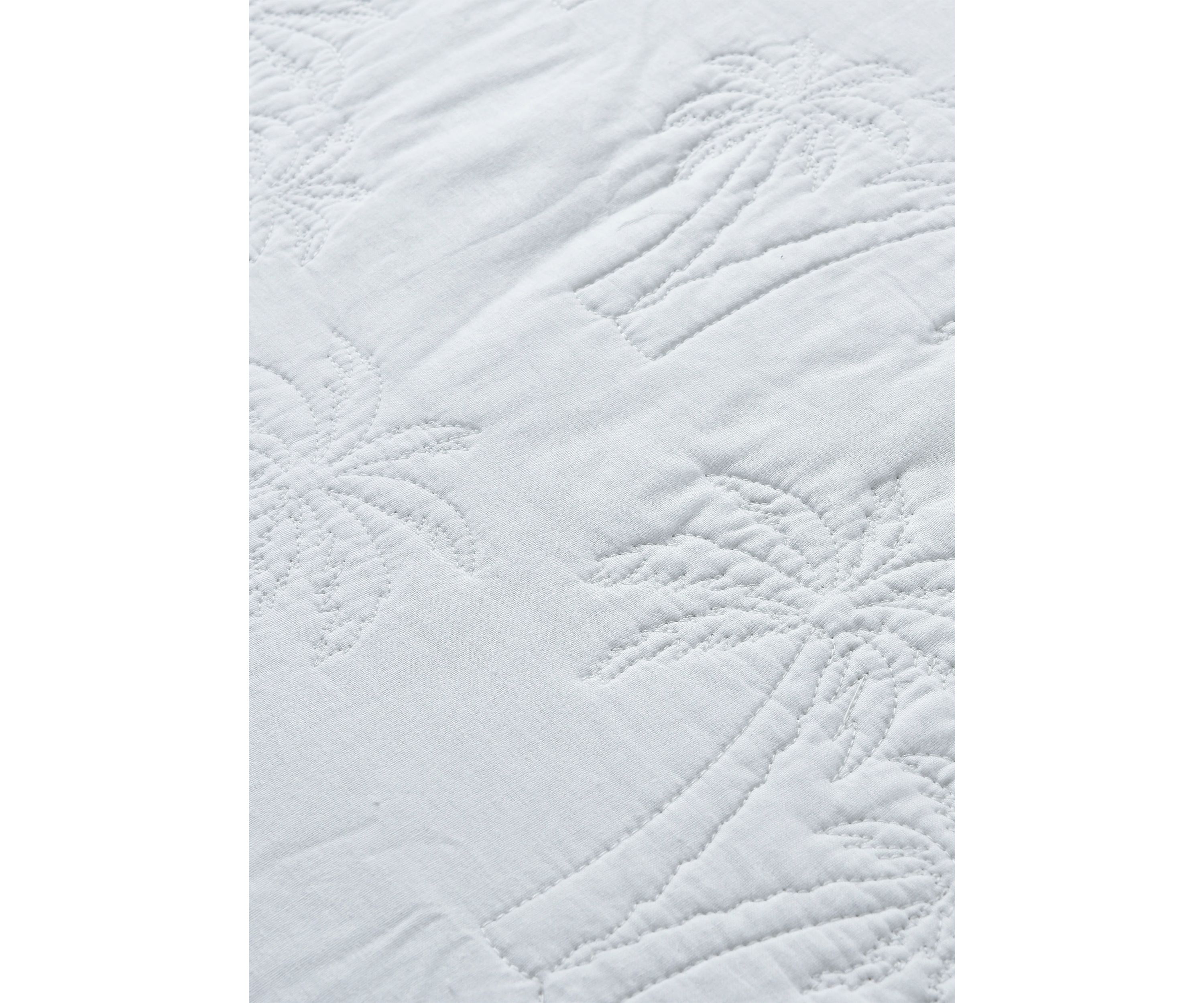 White Solid Palm Quilt Set