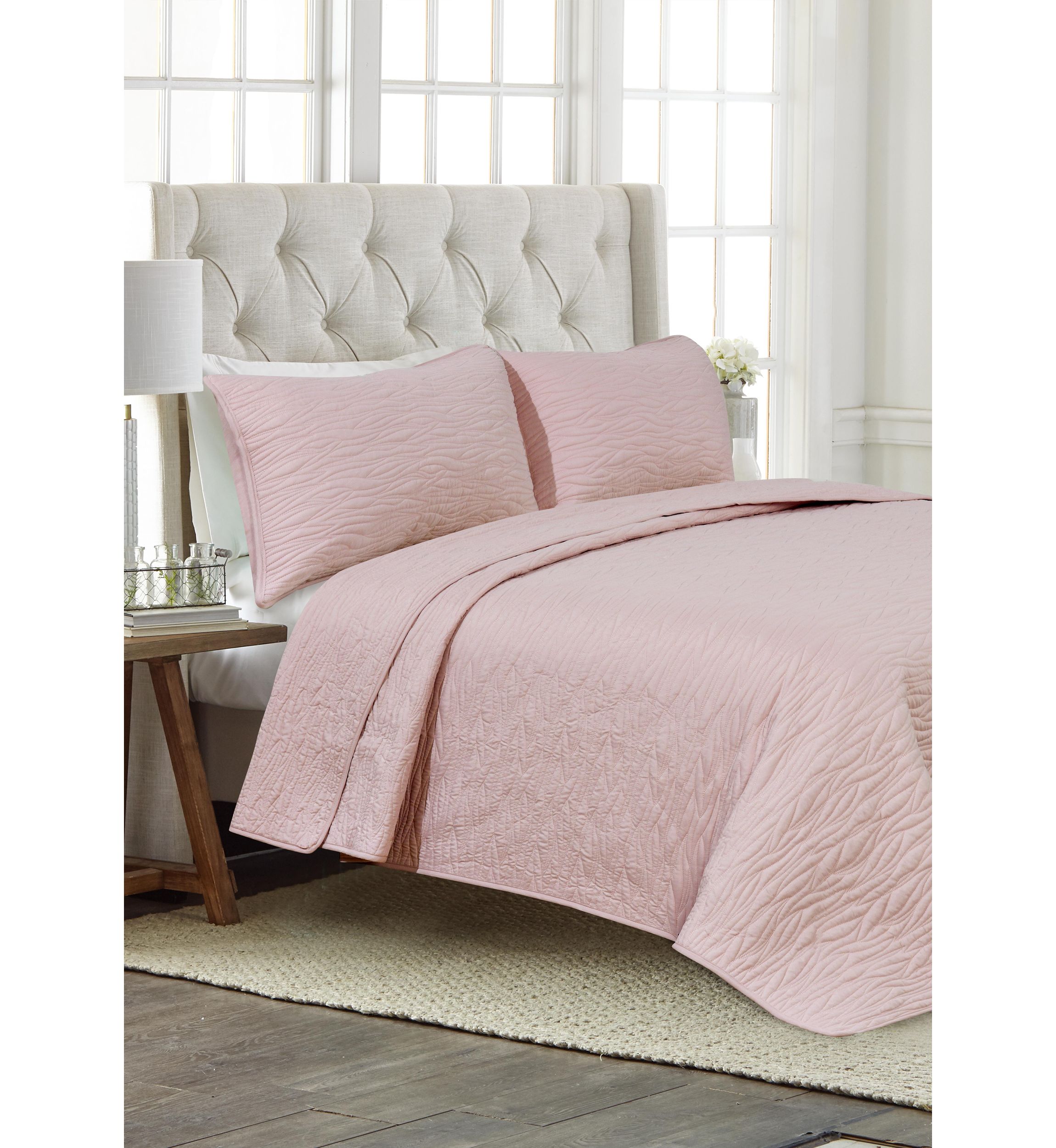 Sepia Rose Wave Stitch Quilt Set