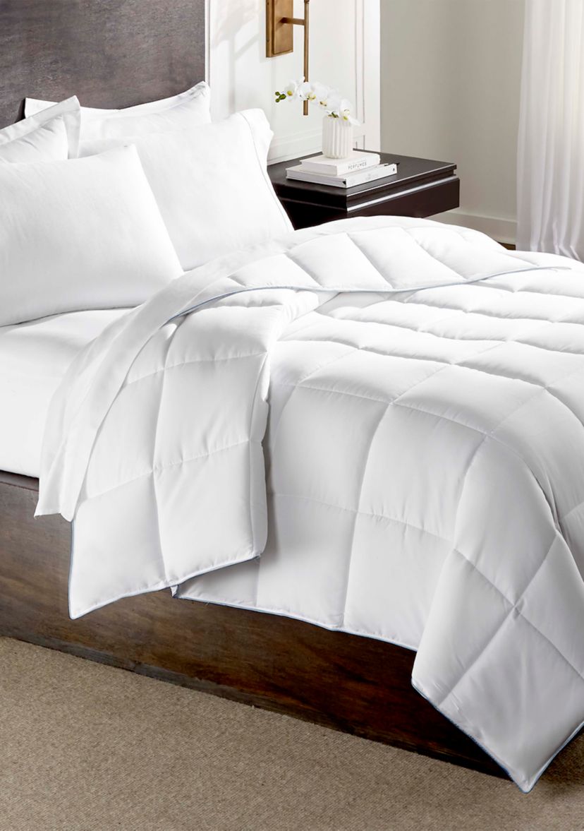 All Seasons Down Alternative Comforter