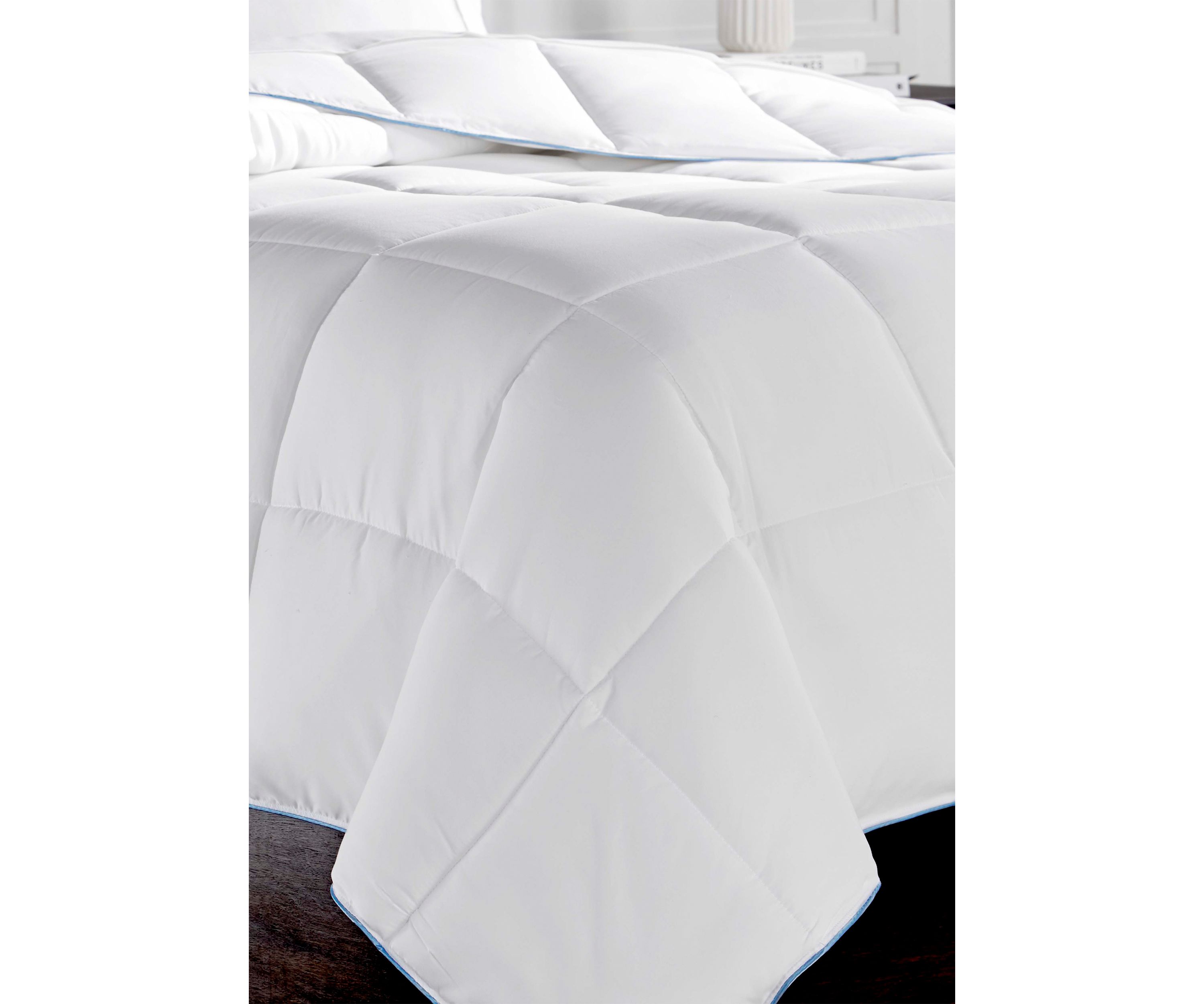 All Seasons Down Alternative Comforter