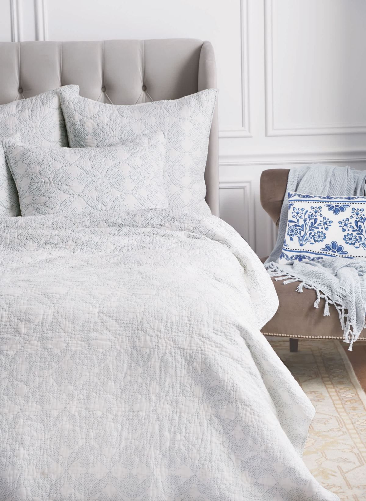 Delft Garden 2 Indoor/Outdoor Throw Pillow