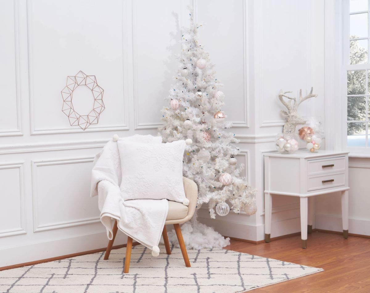 White Snowflake Throw