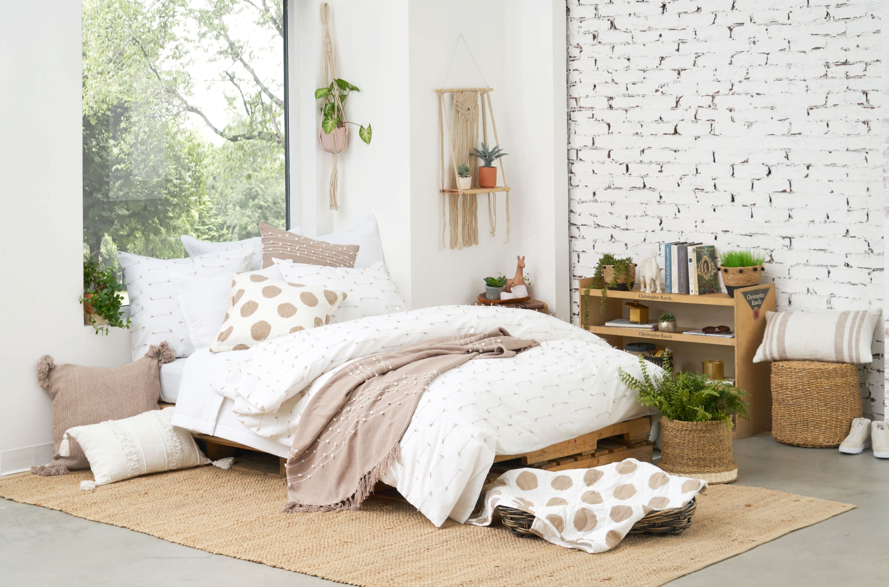 Tabb Dune White Throw 