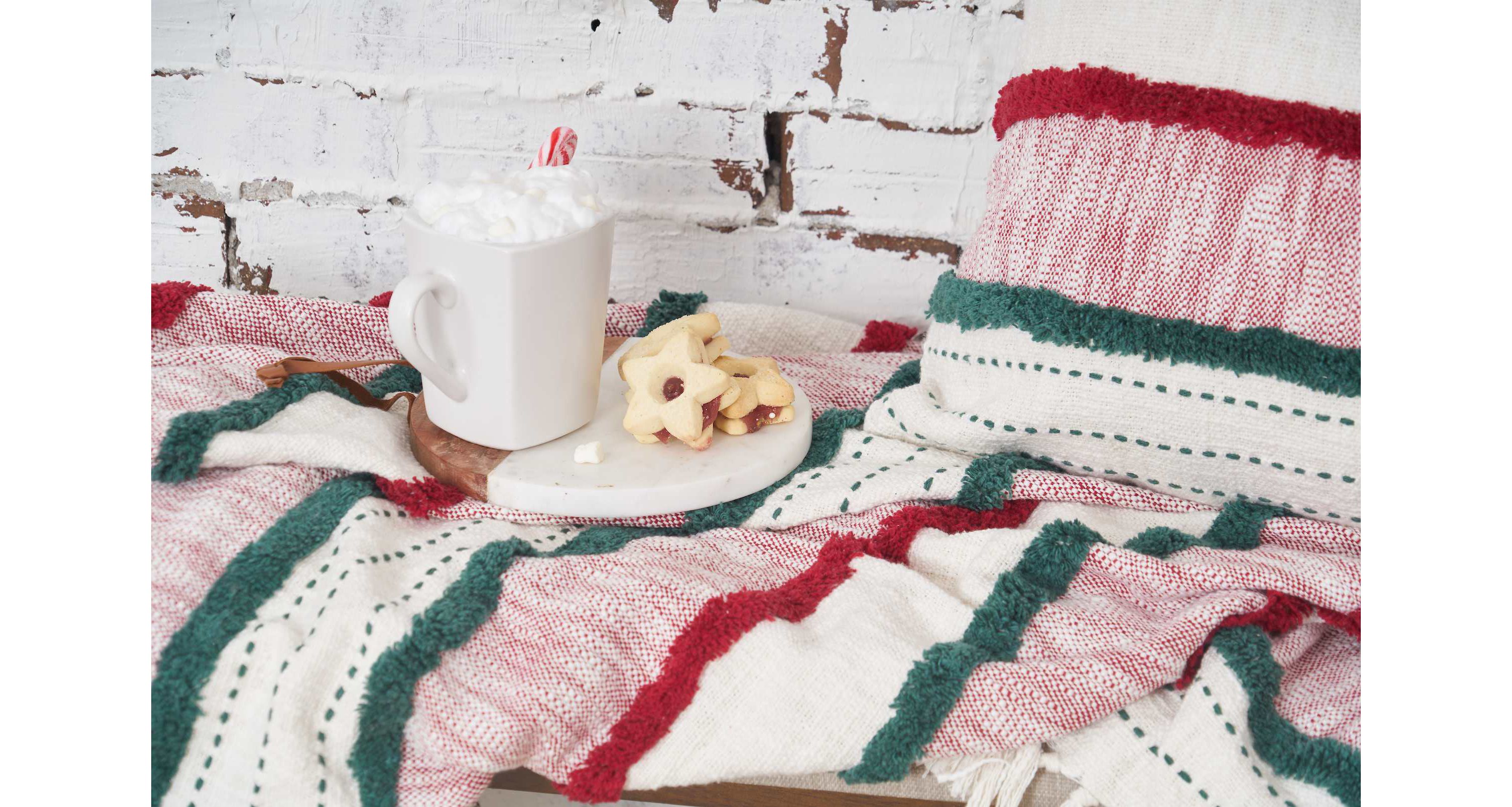 Benn Ruby Christmas Throw Pillow 20" x 20"