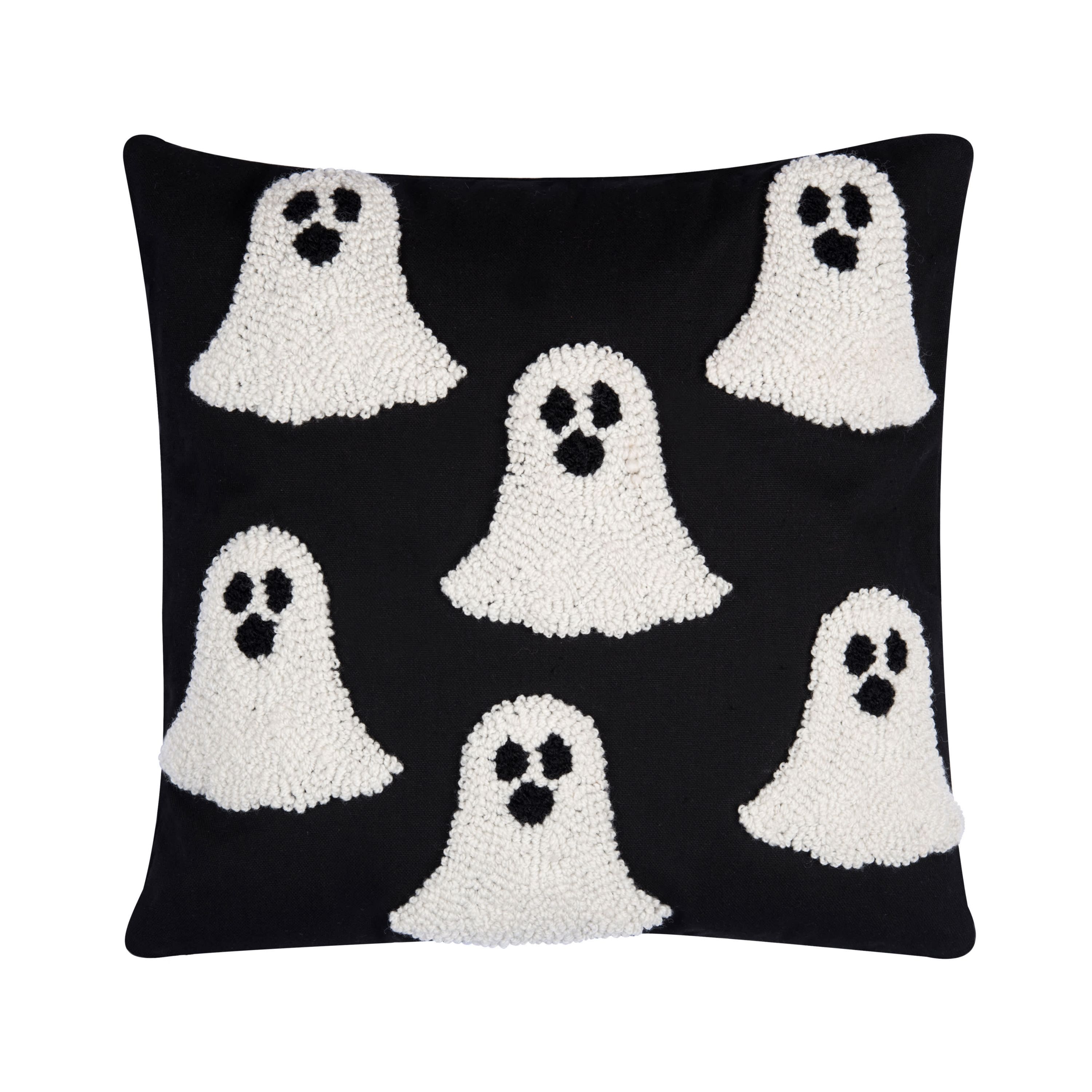 18" x 18" Ghost Hooked Throw Pillow