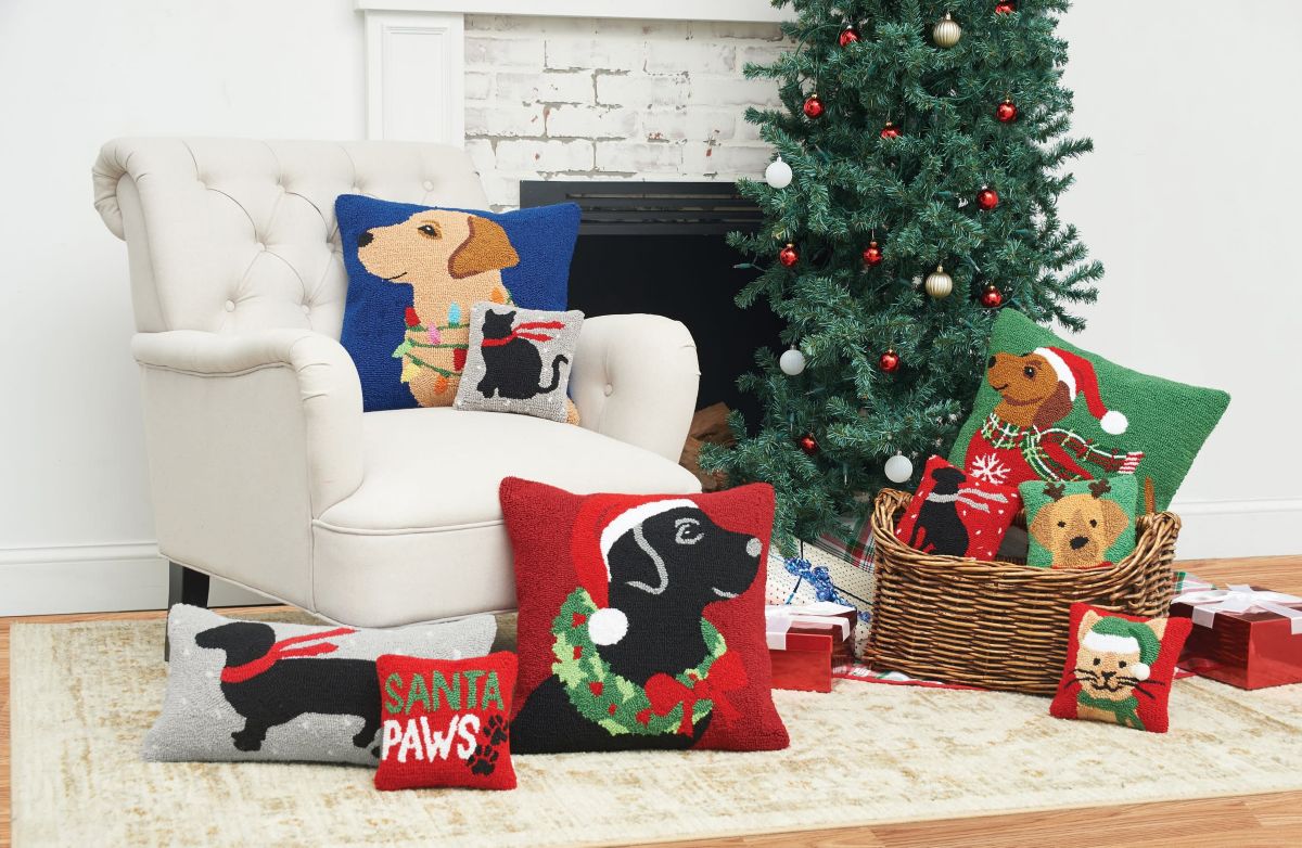 Winter Christmas Black Dog Hooked Christmas Throw Pillow 8" x 8"