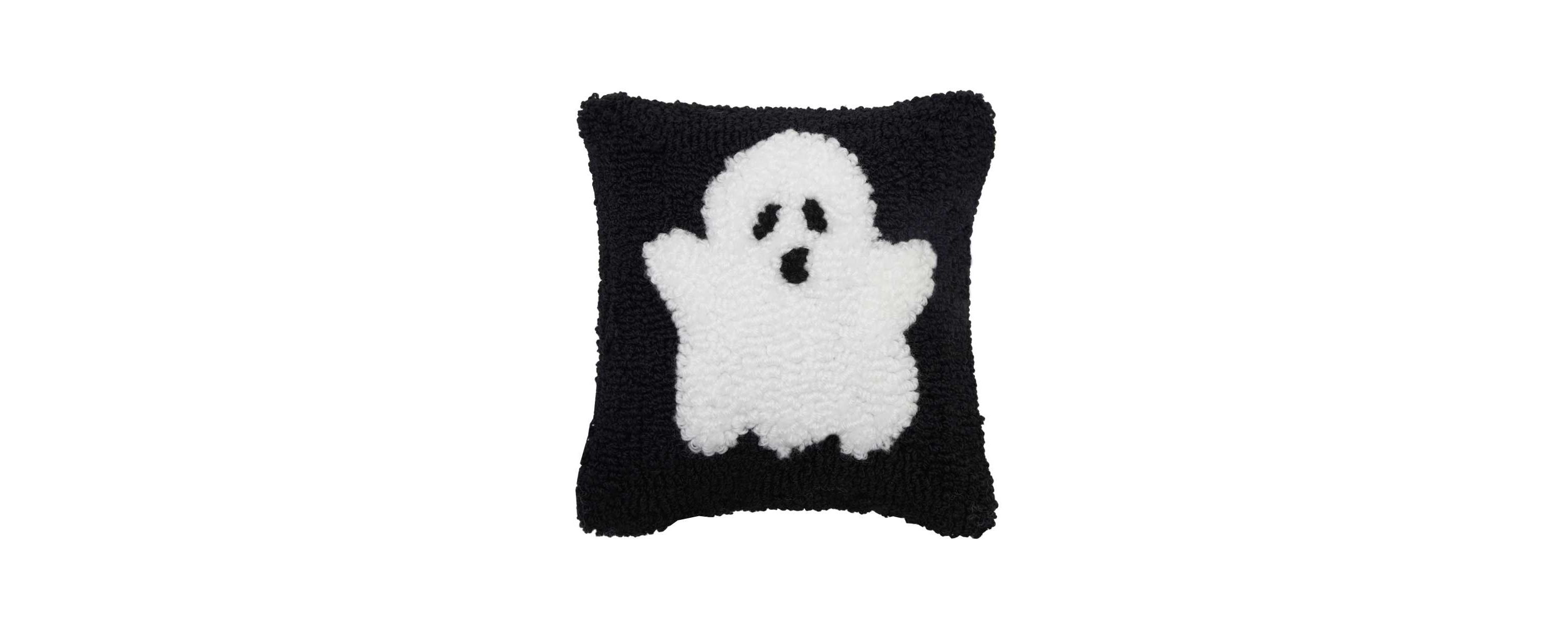 8" x 8" Mini Ghost Hooked Throw Pillow
