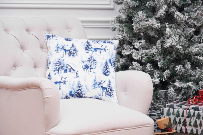 Winter Frasier Indoor/Outdoor Decorative Christmas Throw Pillows 18" x 18"