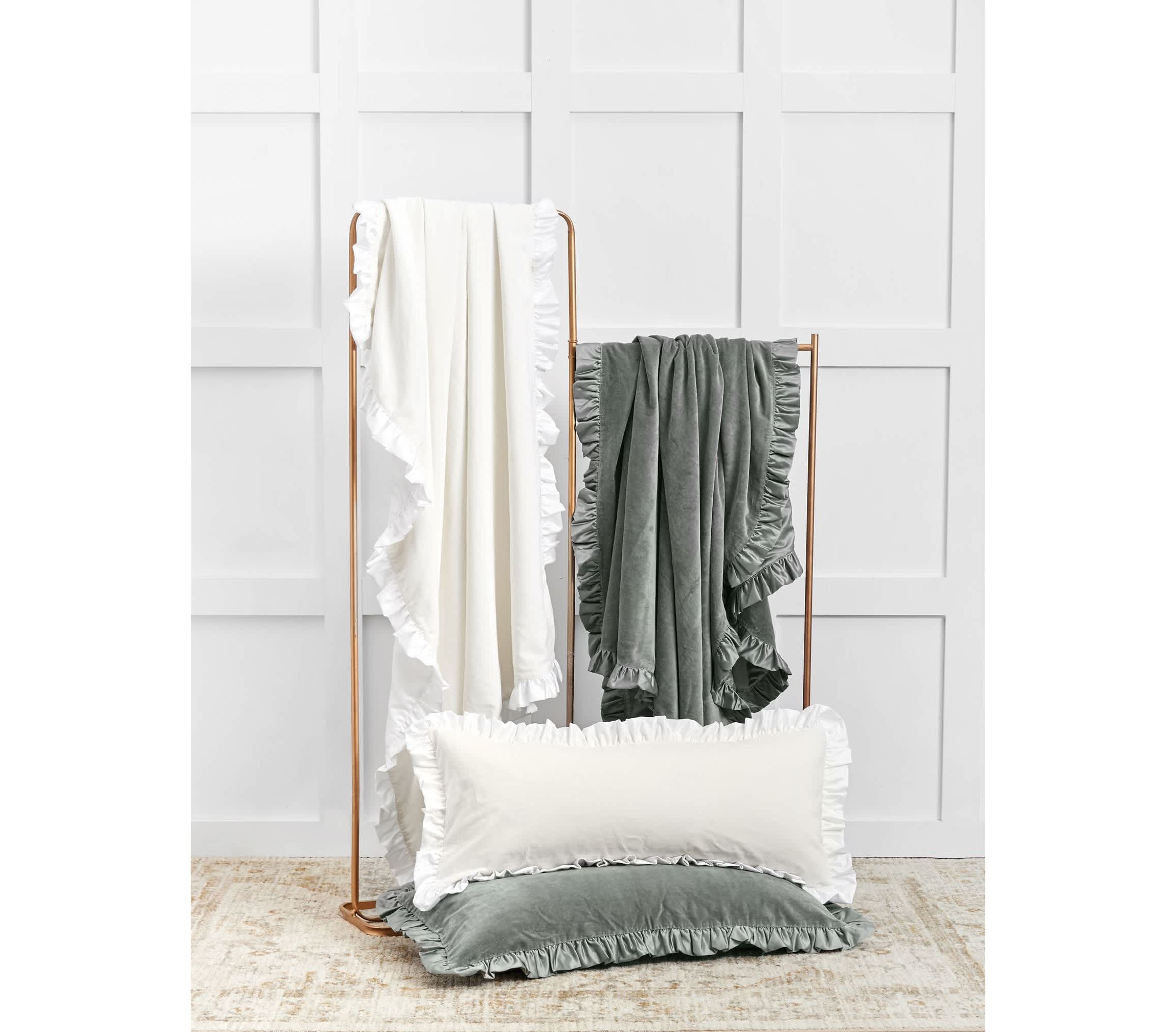 Ishana Ivory Throw 