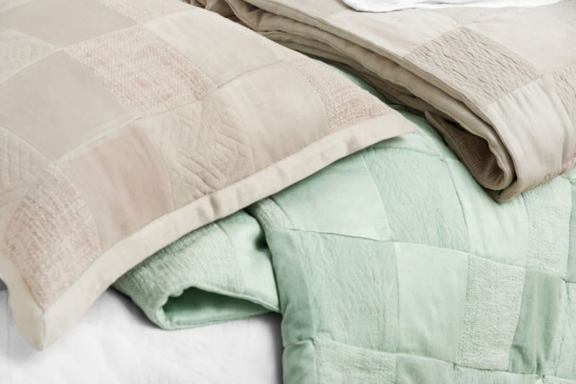 Pia Ivory Throw 