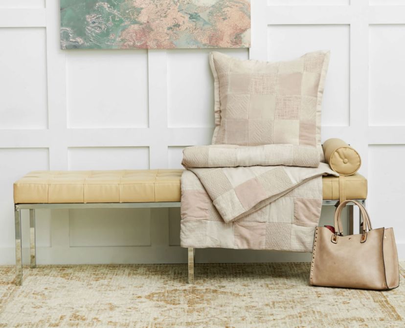 Pia Natural Throw 