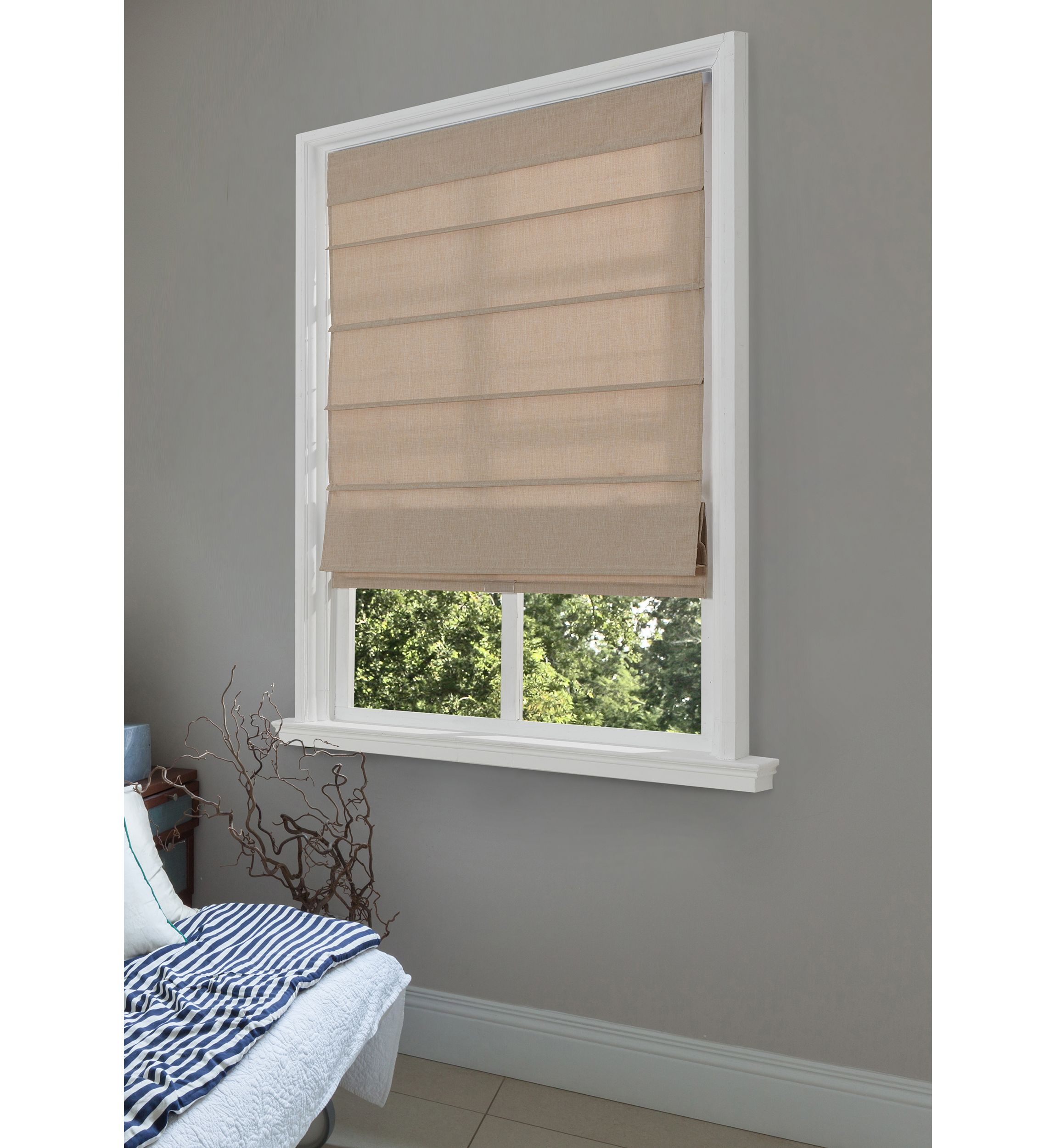 Cordless Light Filtering Fabric Roman Shade