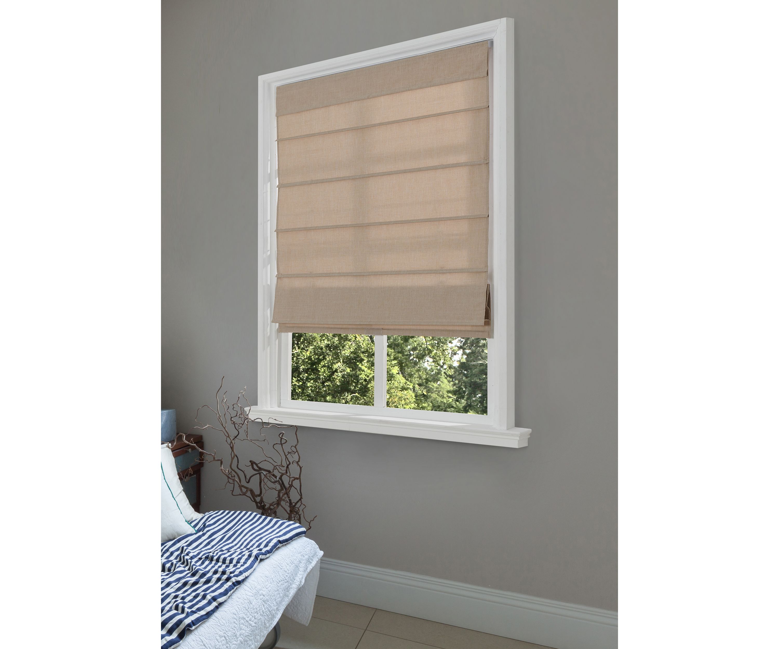 Cordless Light Filtering Fabric Roman Shade