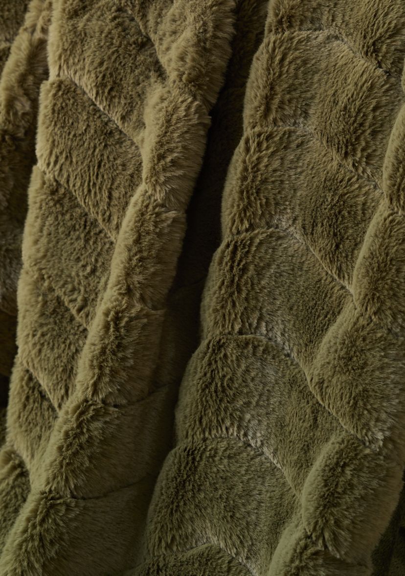 Herringbone Faux Fur Berber Throw Blanket