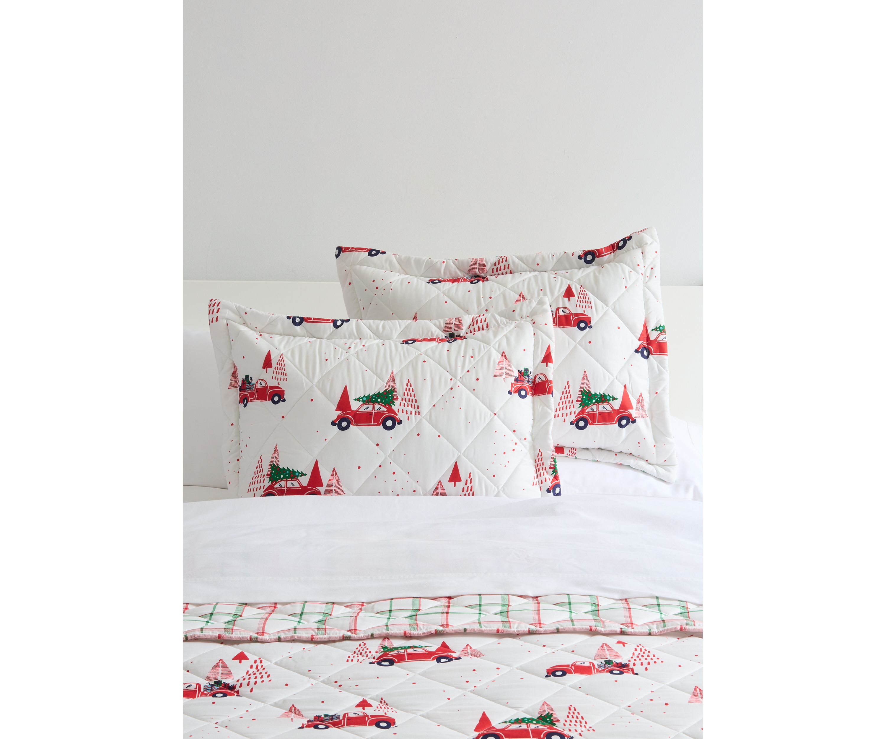 Red Christmas Car Quilt Set