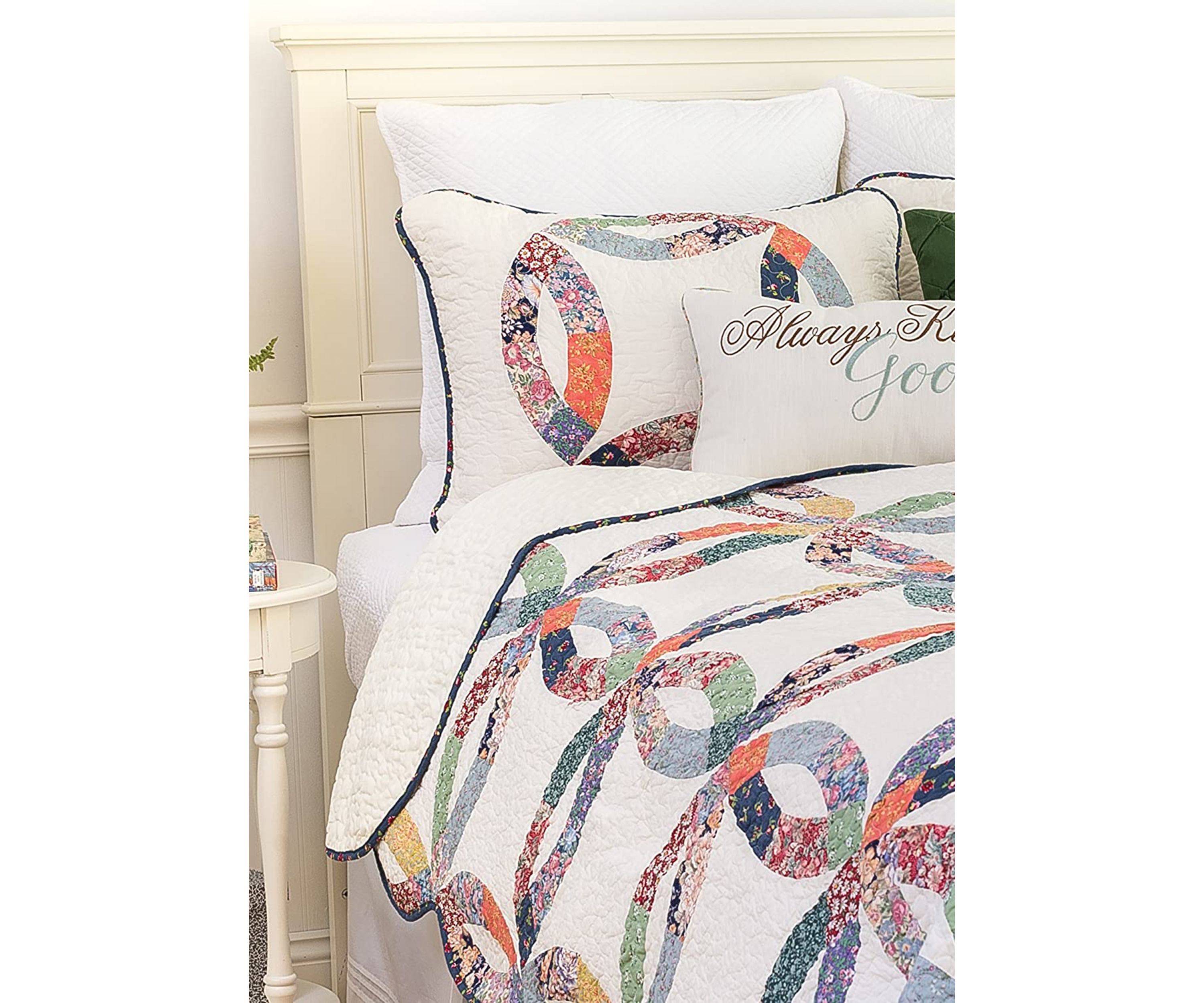 Heritage Wedding Ring Pieced Patchwork Quilt Set