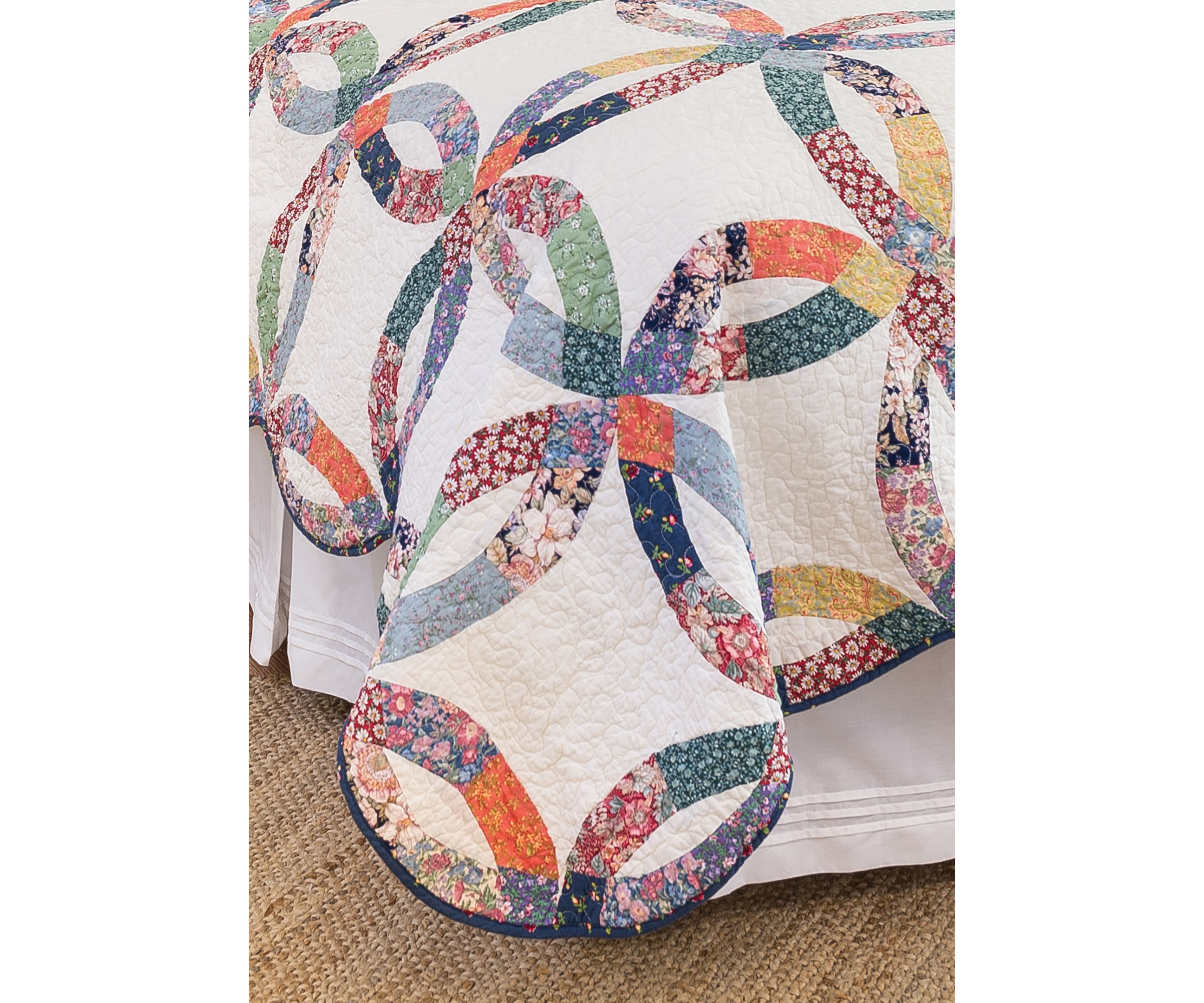 Heritage Wedding Ring Pieced Patchwork Quilt Set