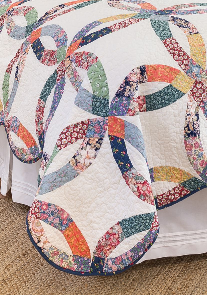 Heritage Wedding Ring Pieced Patchwork Quilt Set