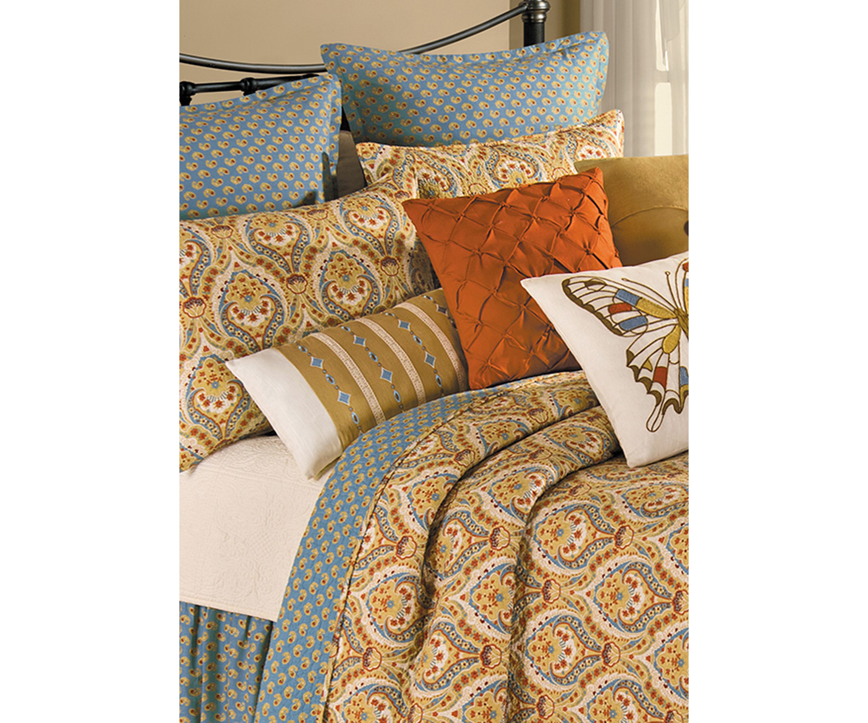 Mandalay Quilt Set