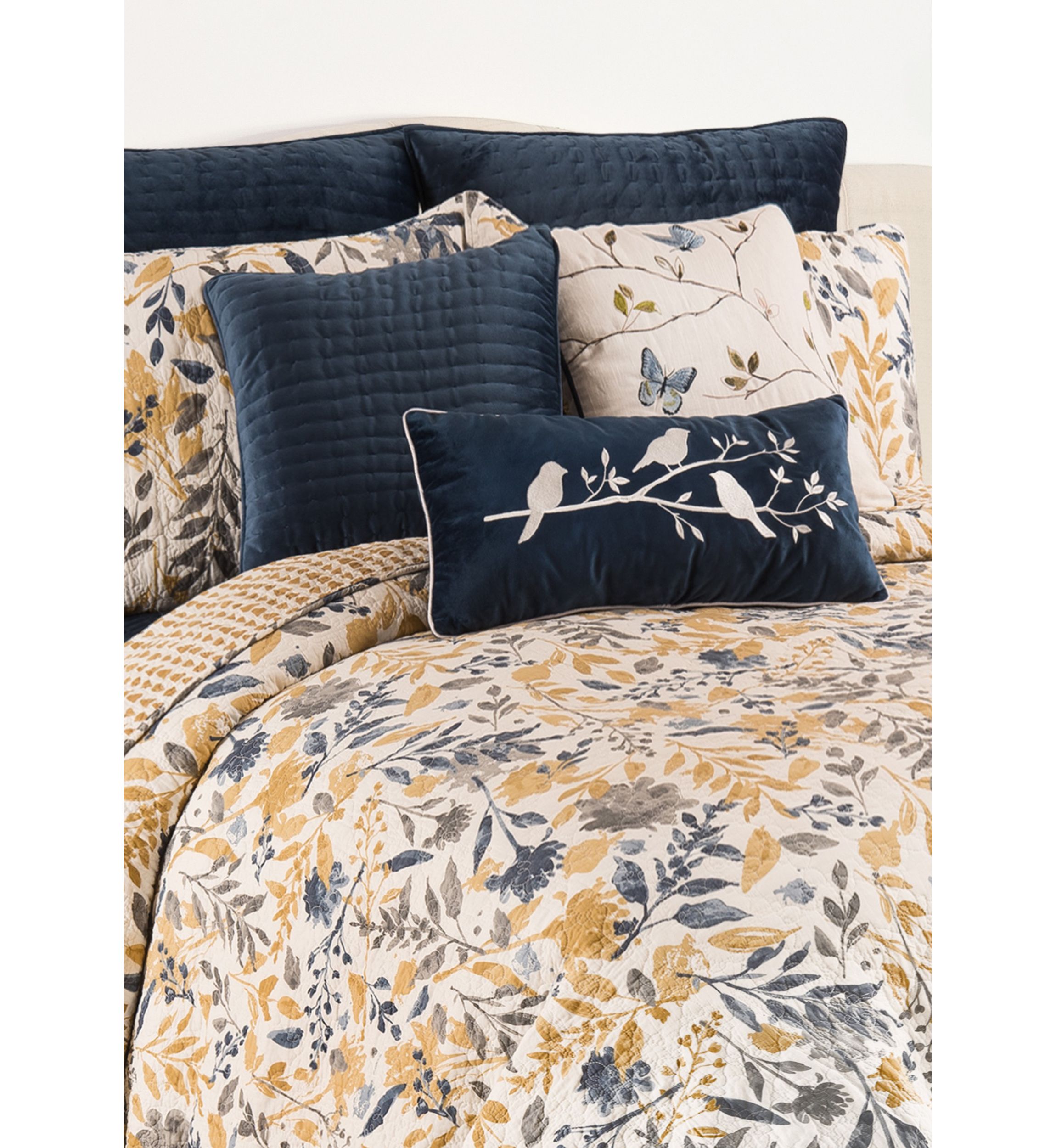Natural Home Floral Quilt Set