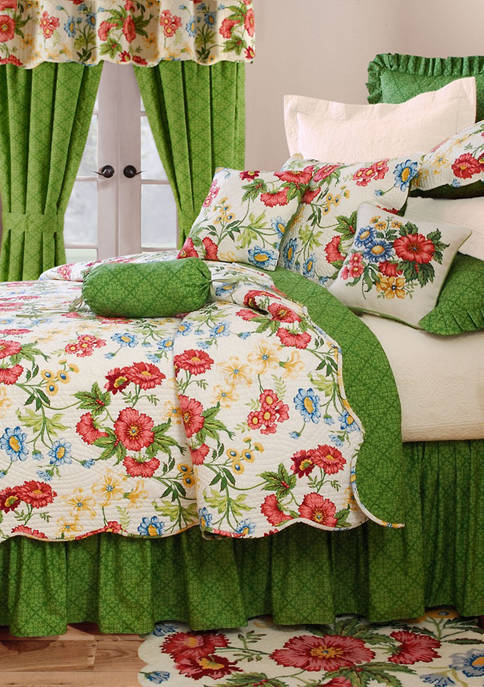 C&F Pembroke Floral Quilt Set
