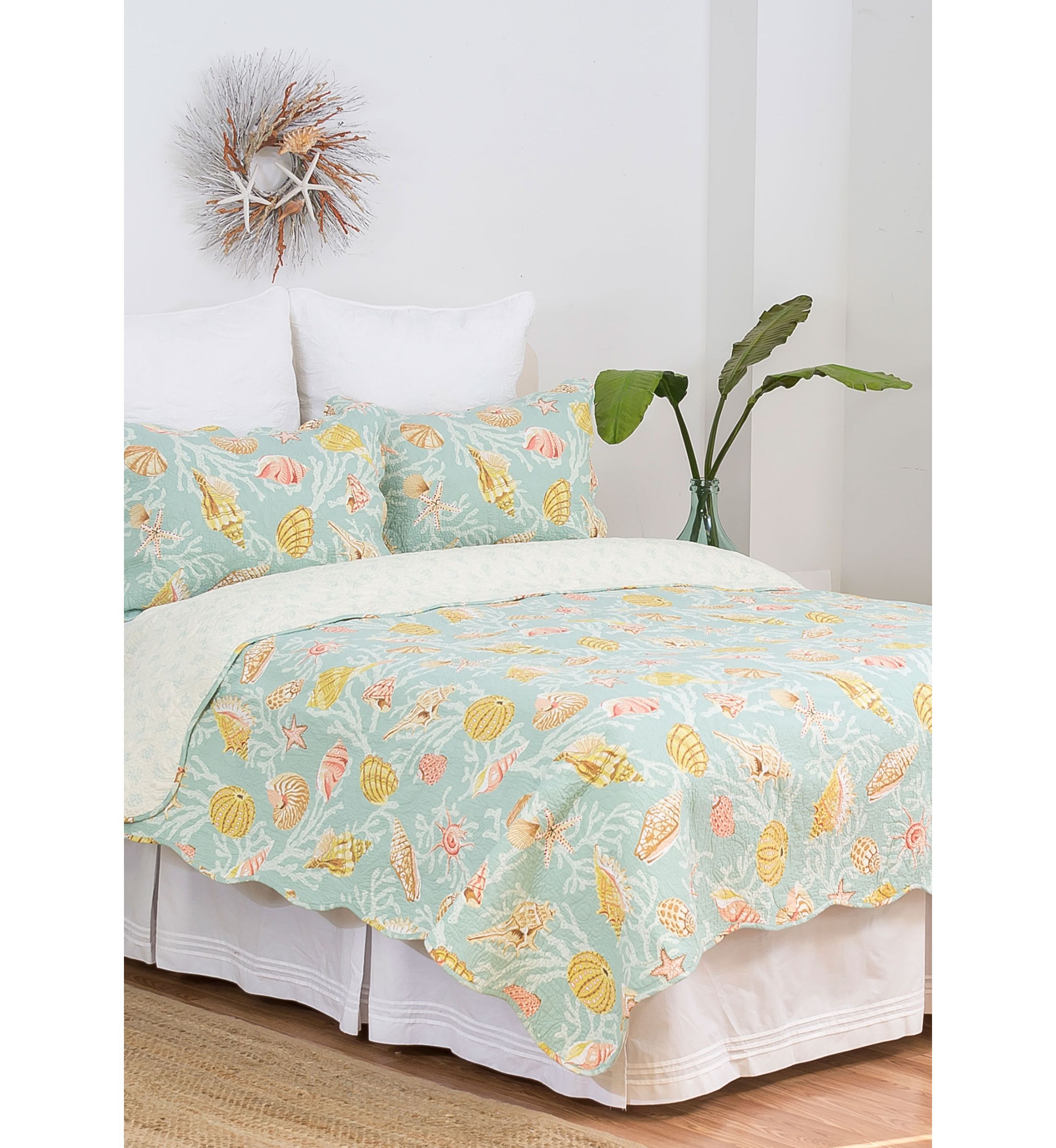 St. Martin Coastal Blue Quilt Set