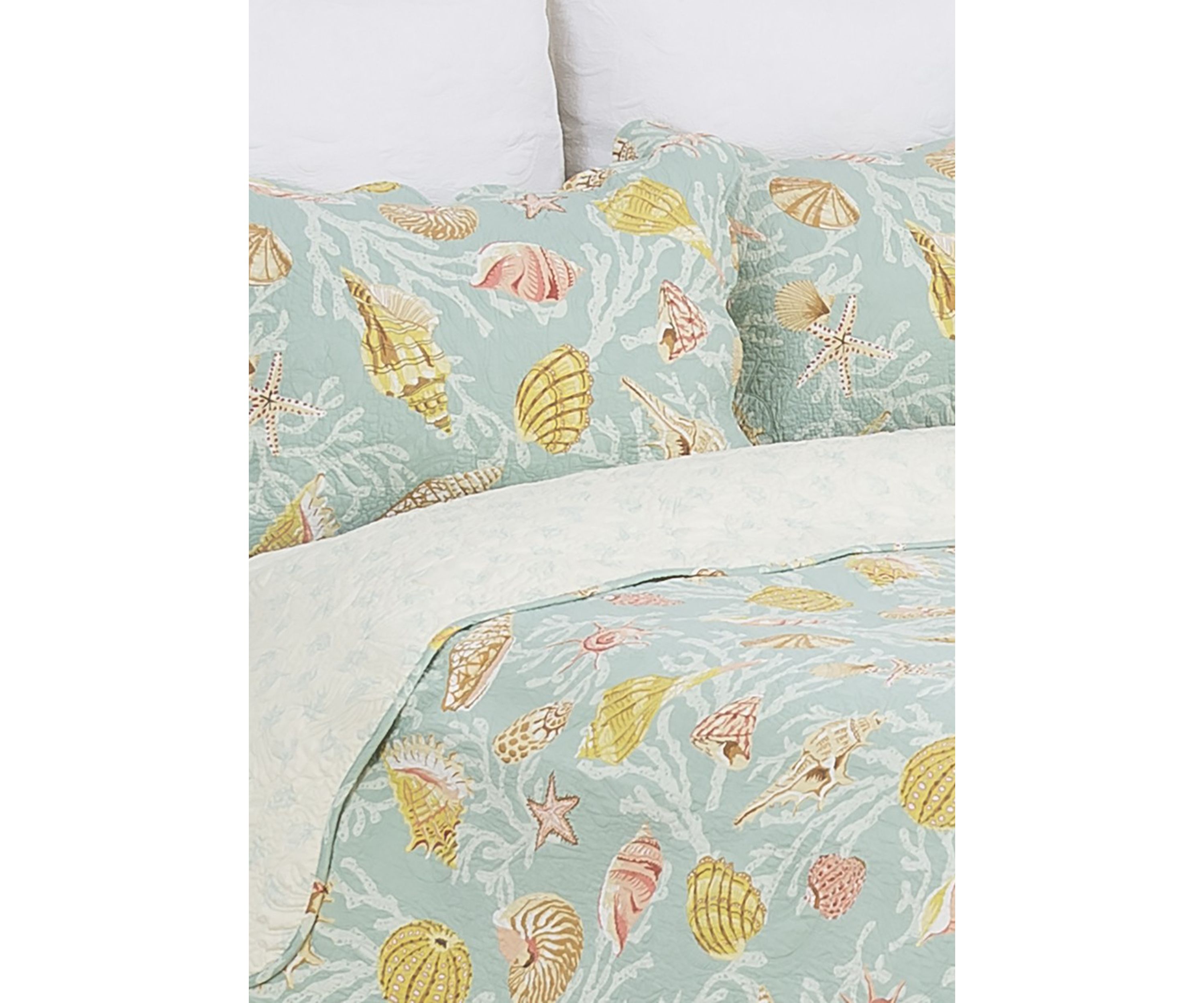 St. Martin Coastal Blue Quilt Set