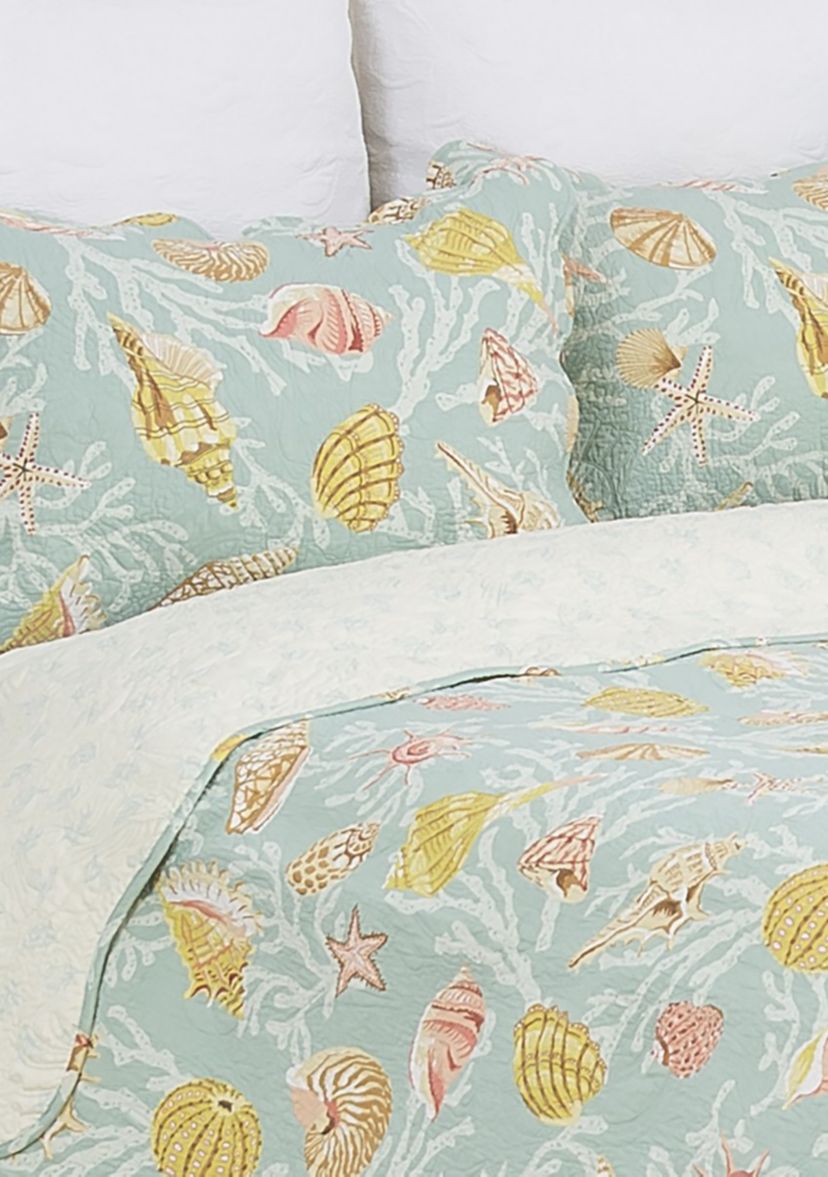 St. Martin Coastal Blue Quilt Set