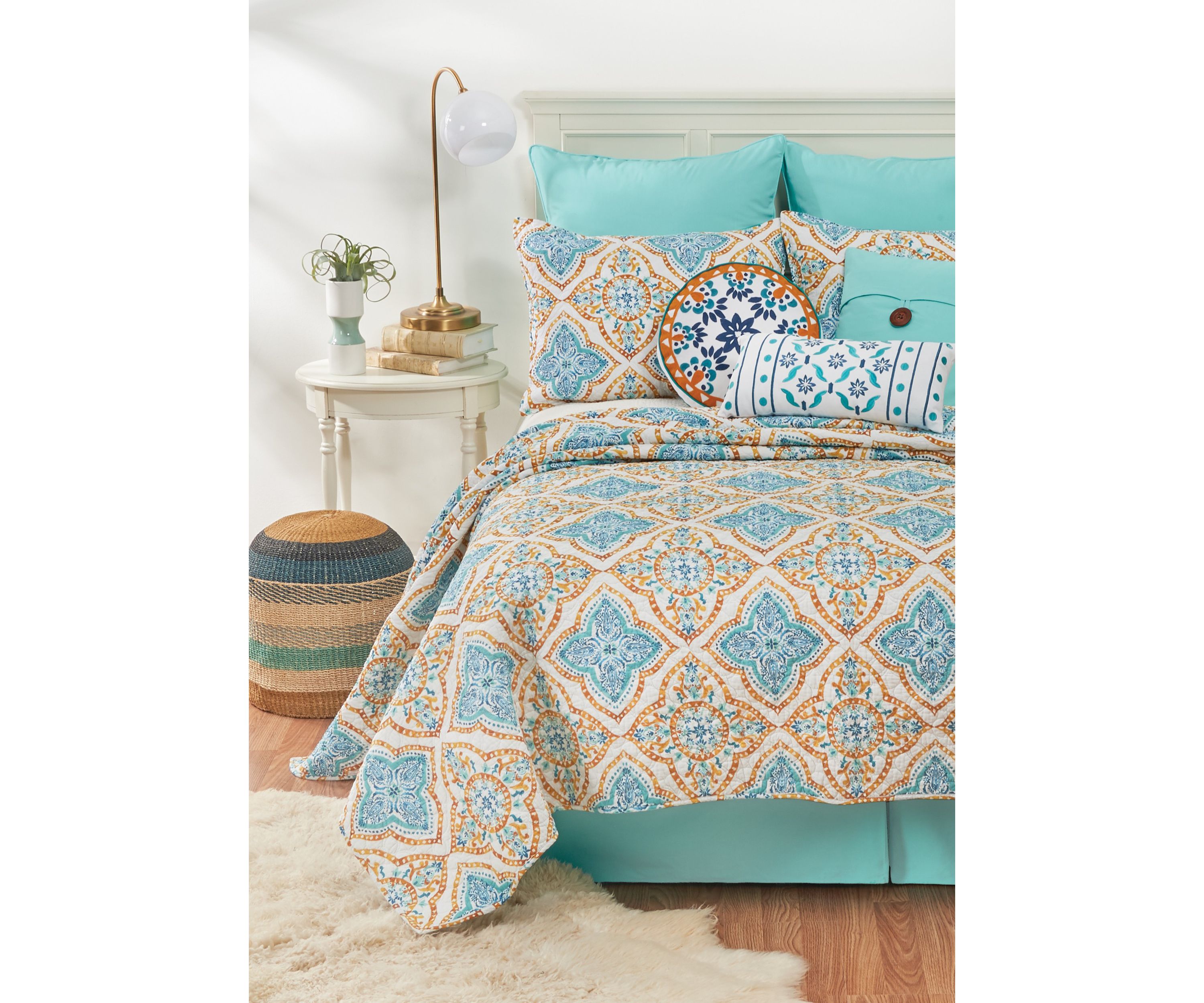 Terrace Medallion Quilt Set