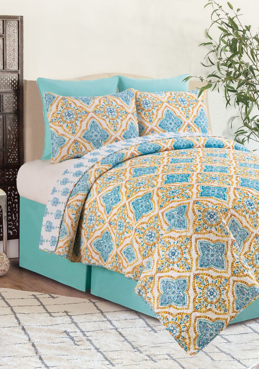 Terrace Medallion Quilt Set