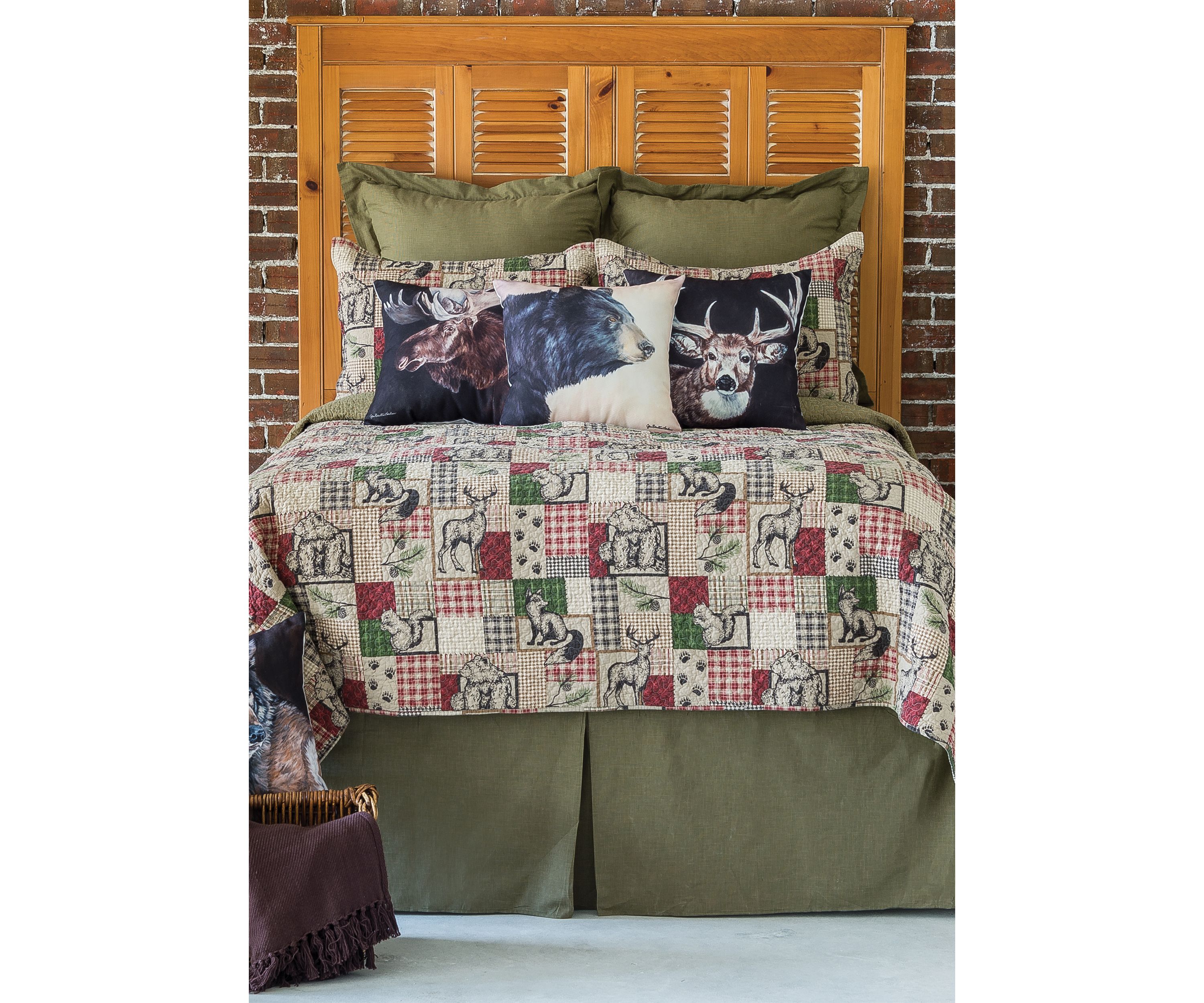 Caleb Quilt Set