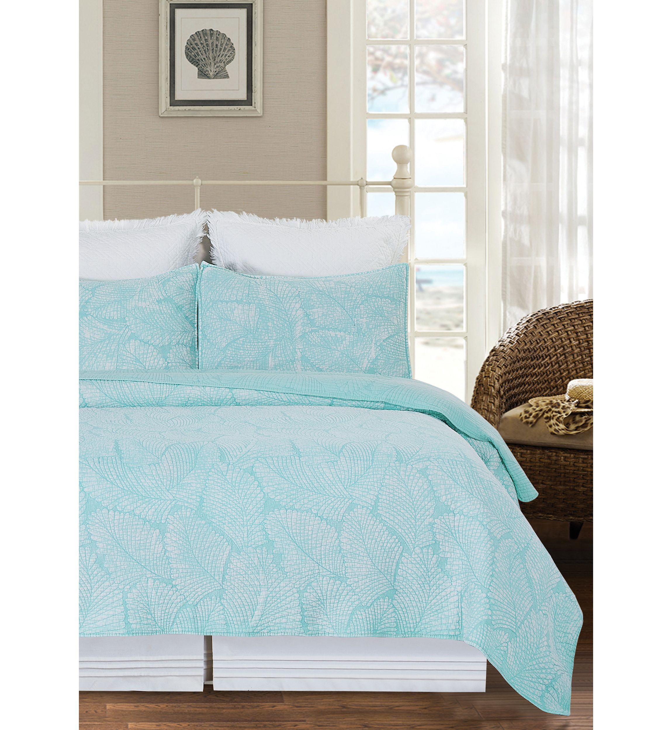 Blue Tropics Full/Queen Quilt Set