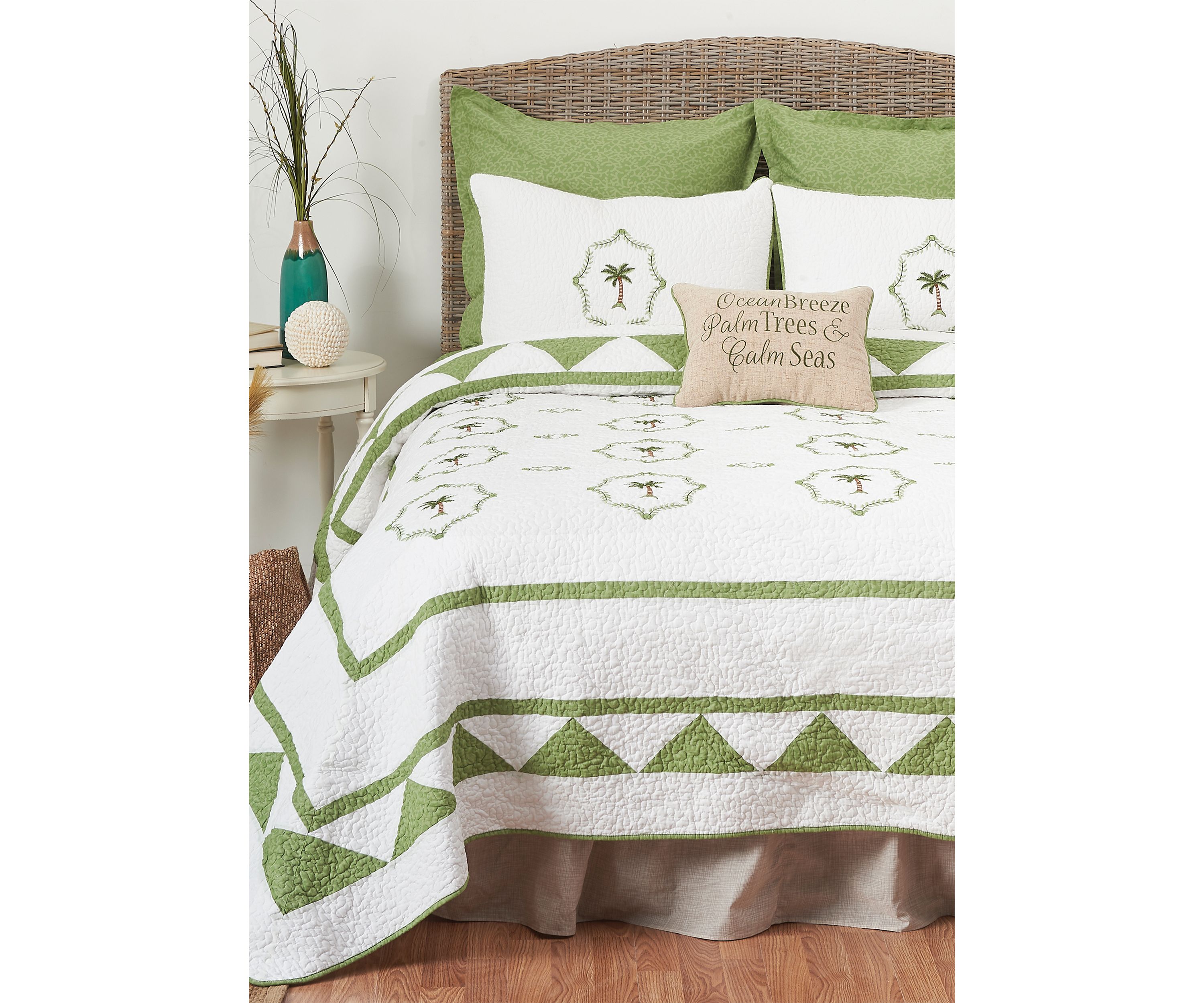 Coastal Sailing Quilt Set