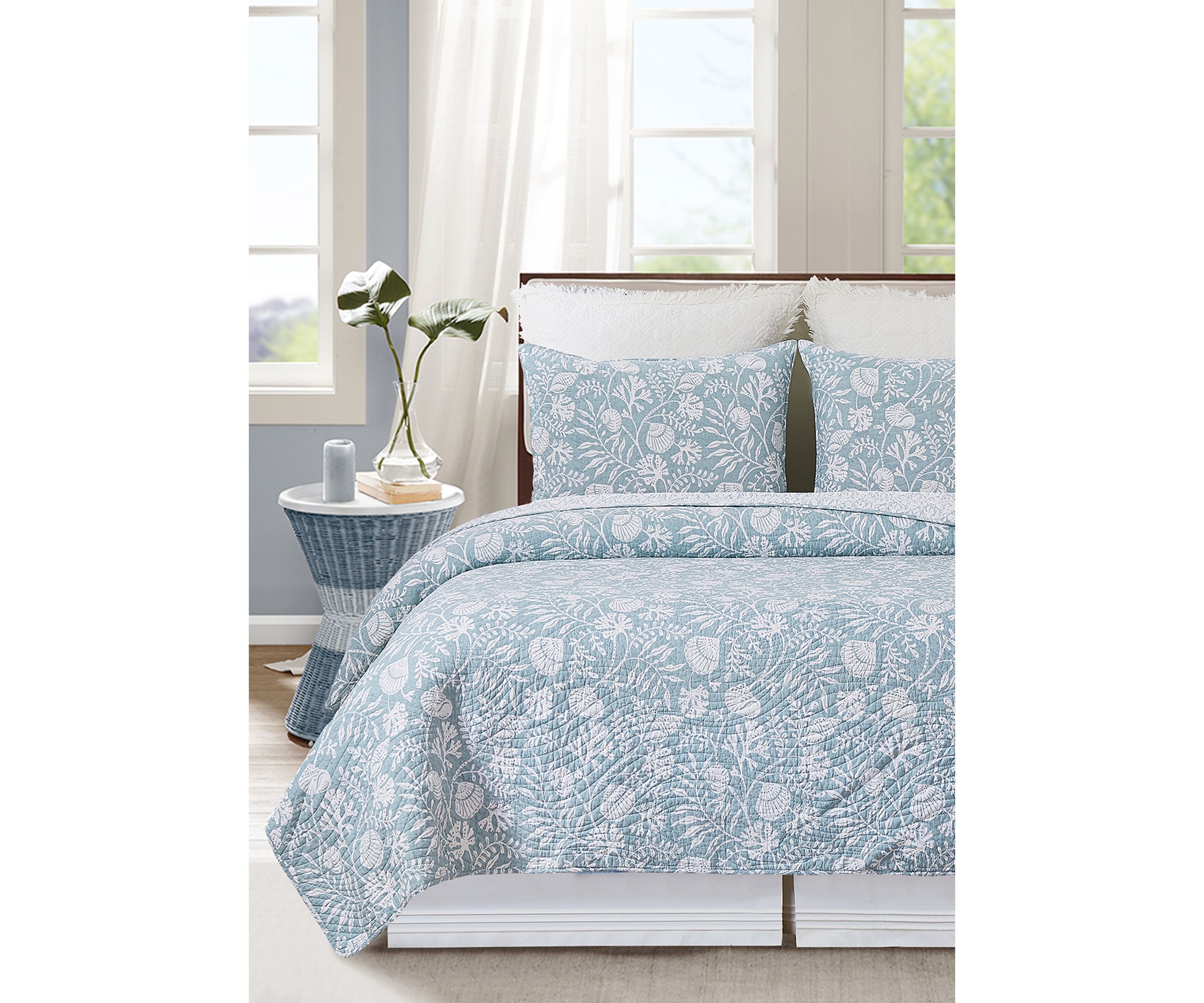Seafoam Reef Quilt Set