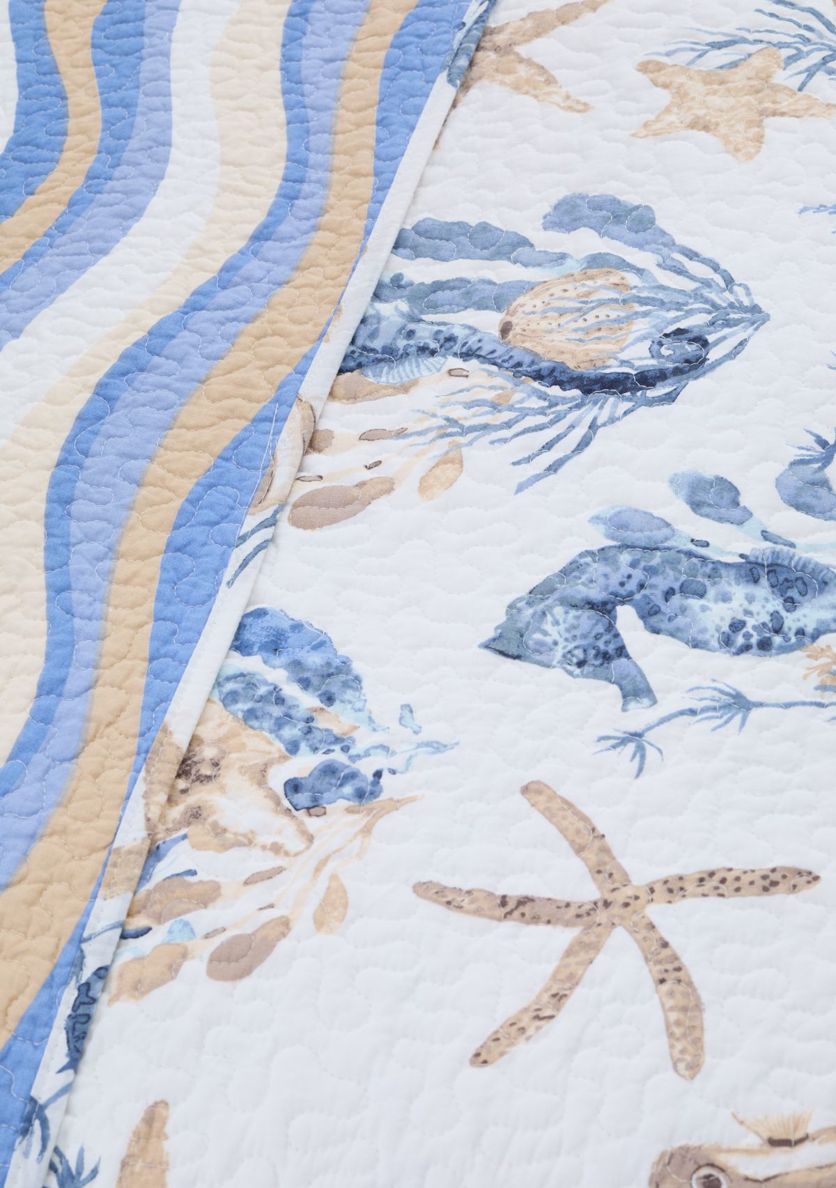Seahorse Sands Quilt Set