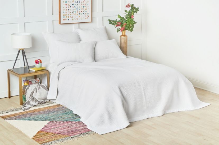 26" x 26" Bennett White Euro Sham